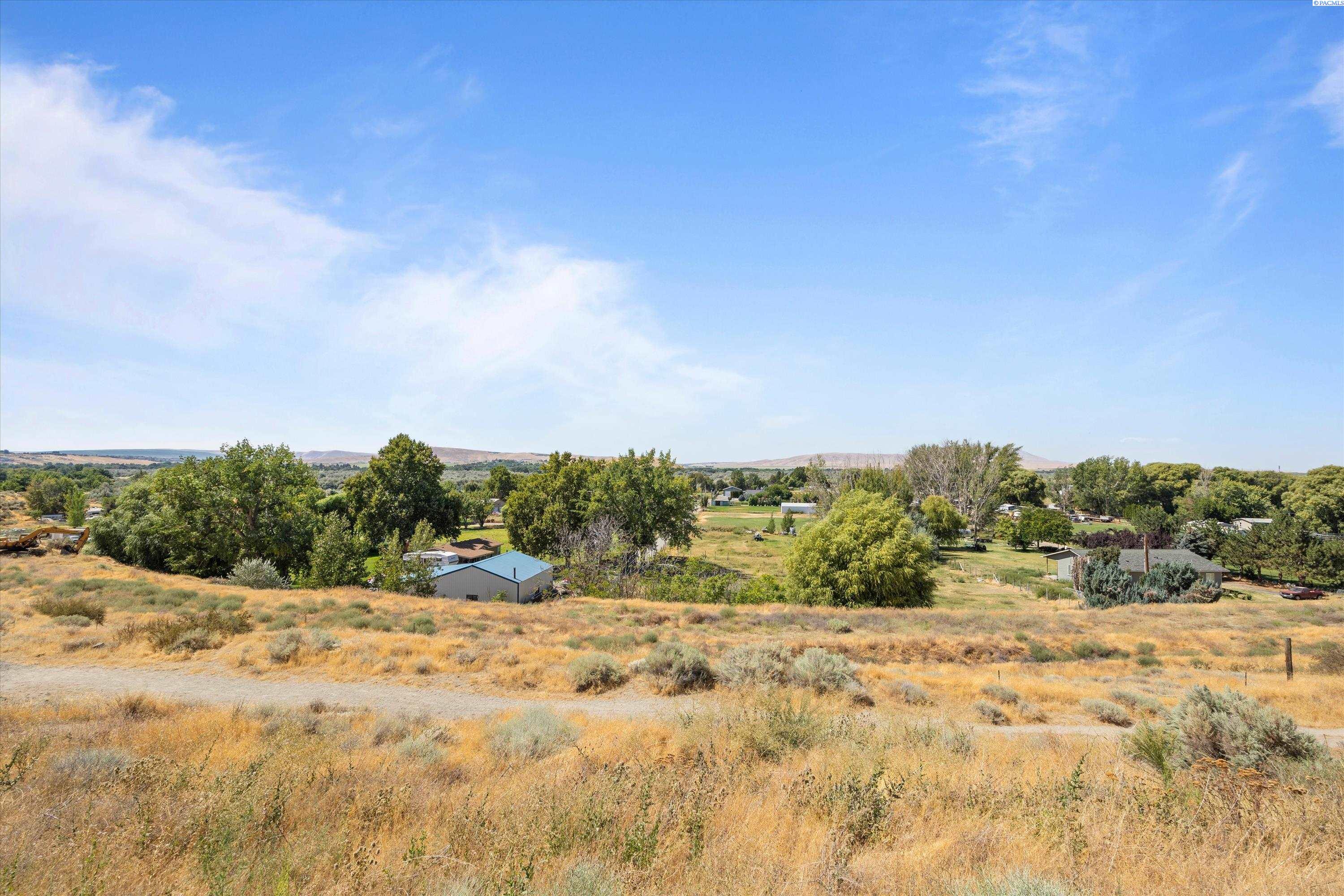3336 Village Pkwy, Richland, WA 99354