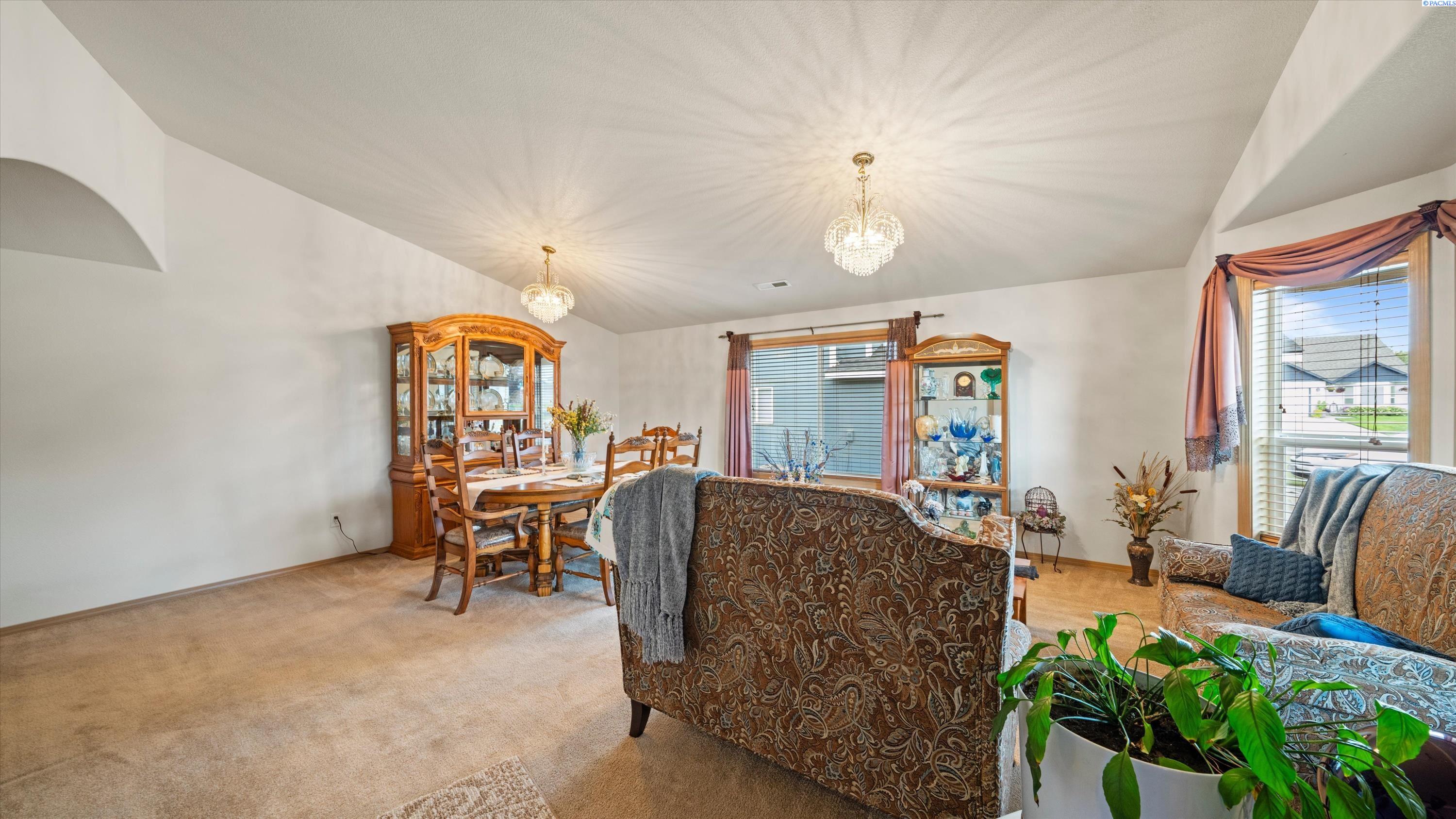 5712 Fillmore Dr, Pasco, WA 99301