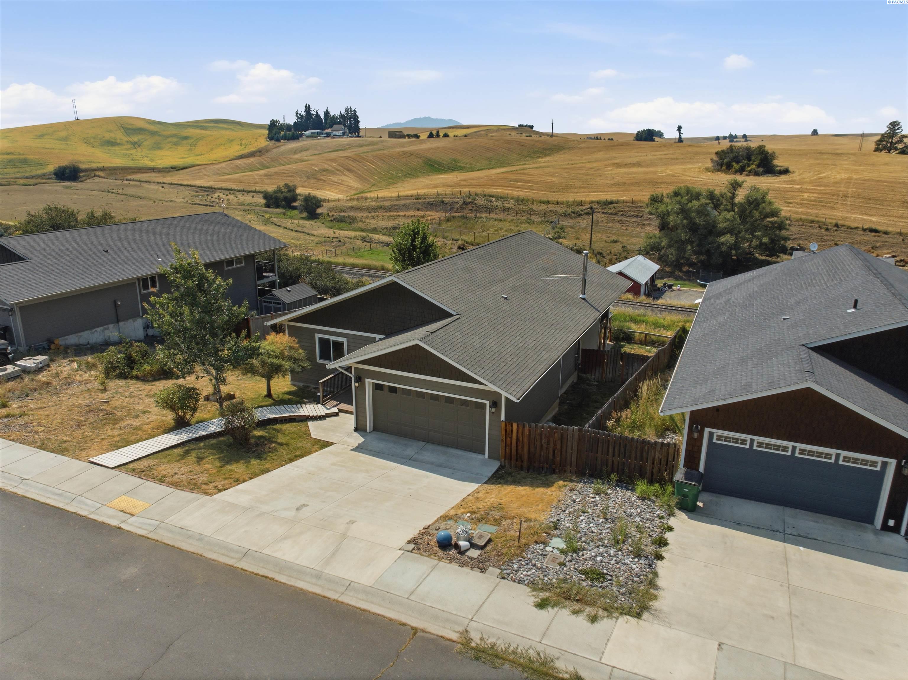 1st image of 513 Harvest Loop, Palouse, WA 99161 | MLS# 295950