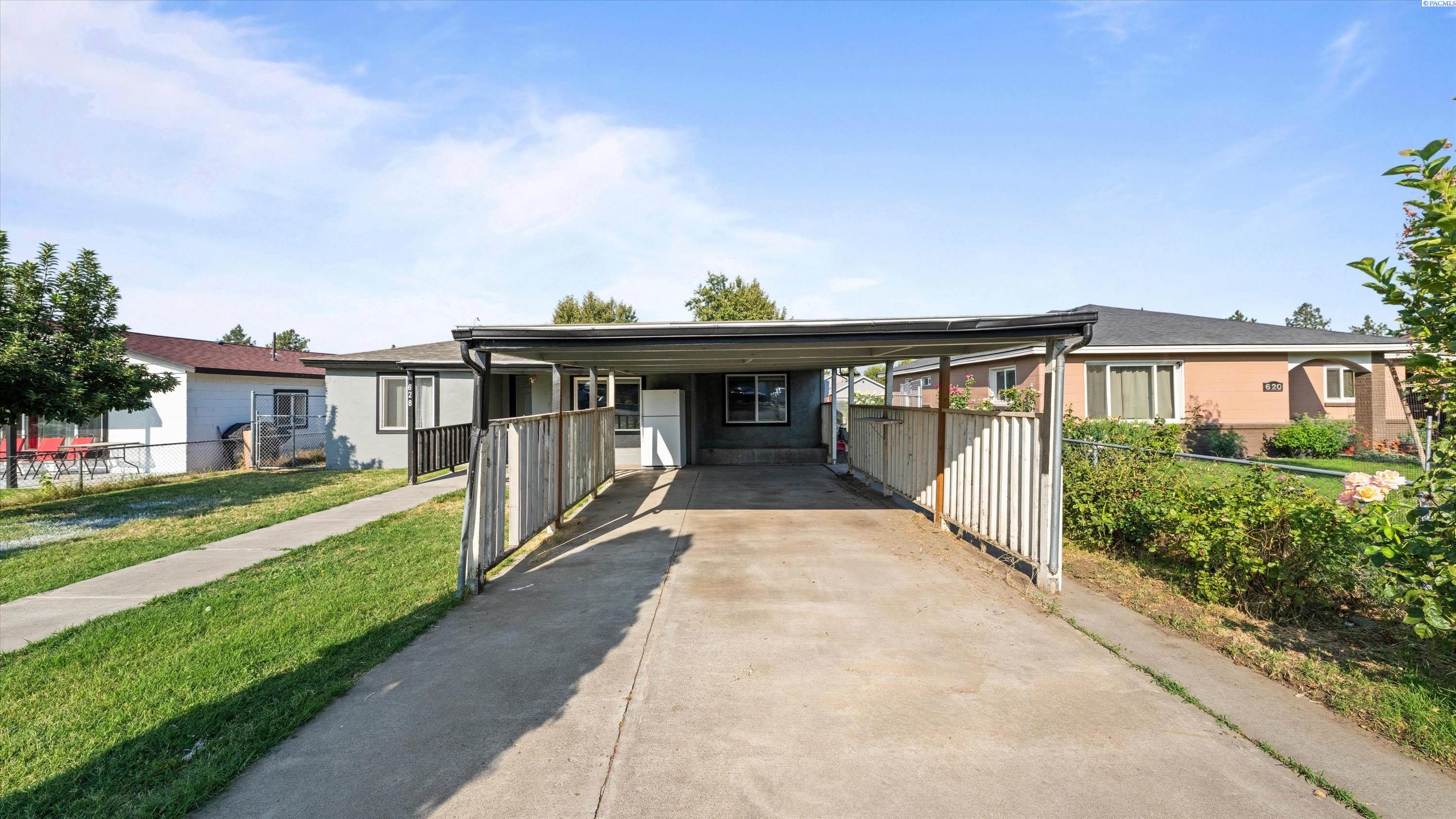628 S Beech Ave, Pasco, WA 99301