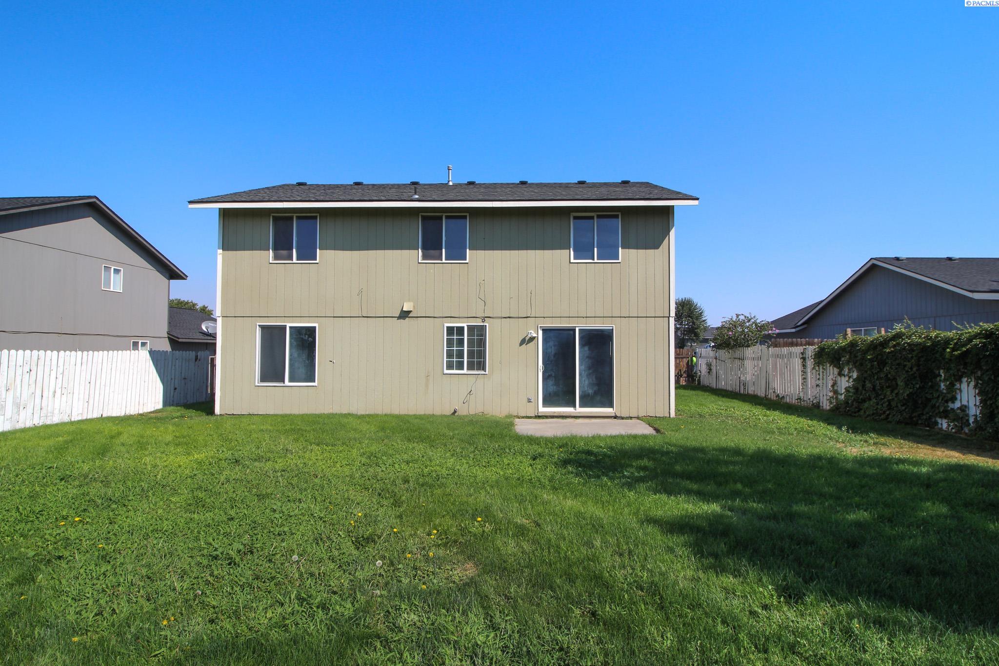 6516 Louisville Dr, Pasco, WA 99301
