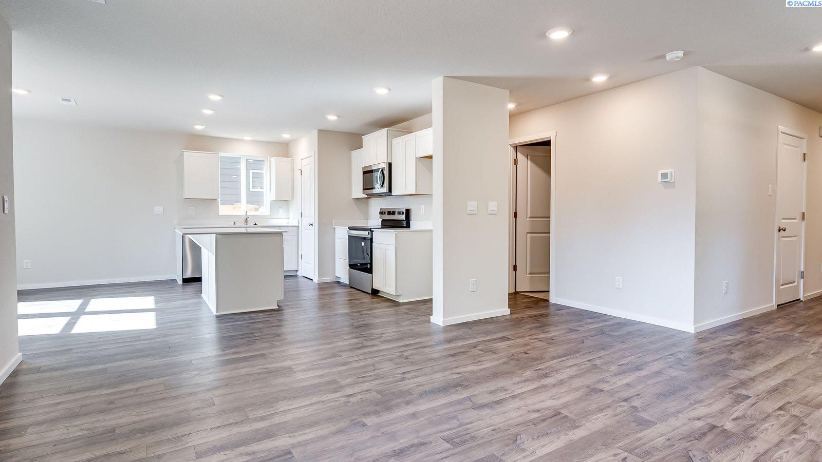 6017 Road 112, Pasco, WA 99301