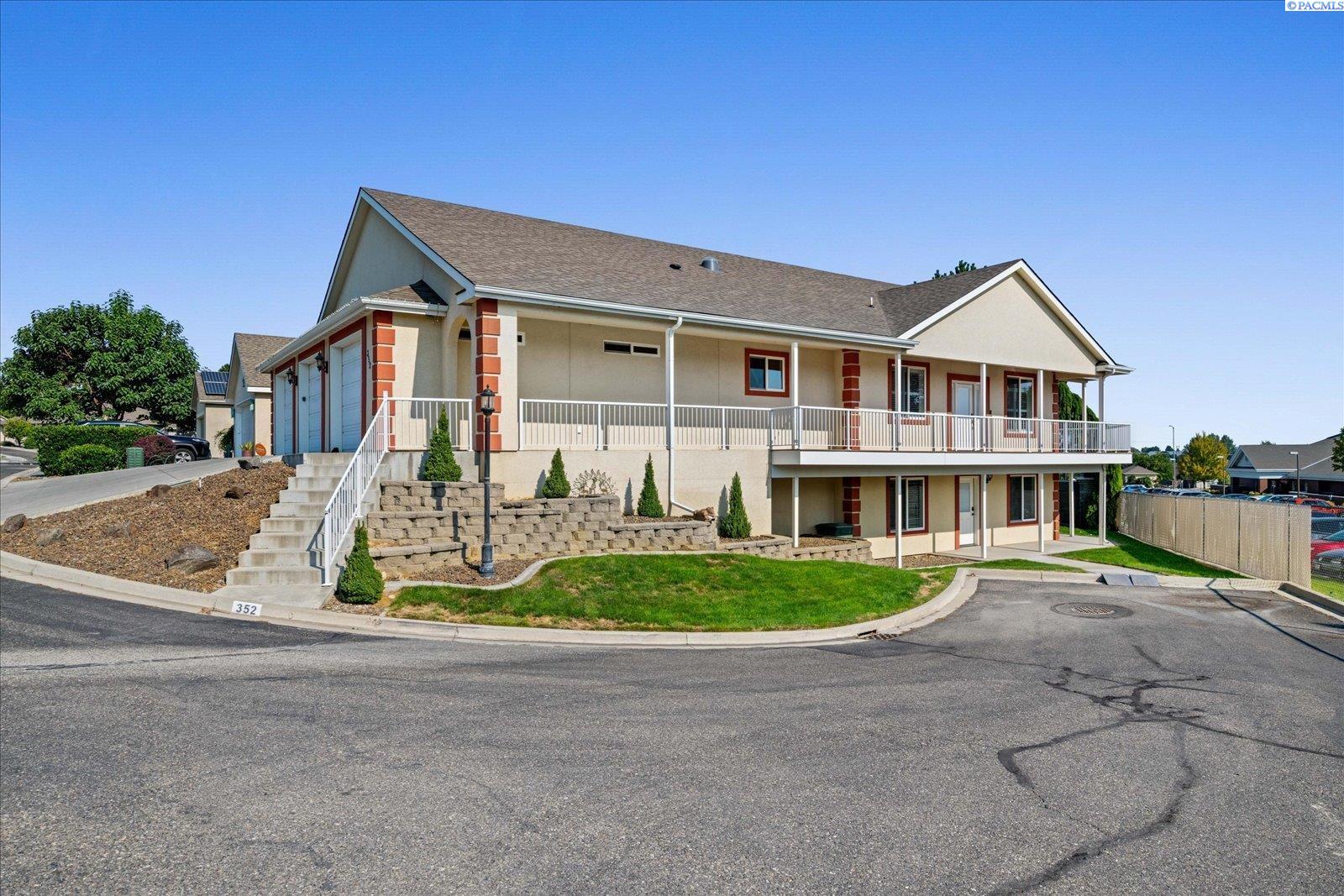 352 Temple Meadow Ln, Richland, WA 99352-0000