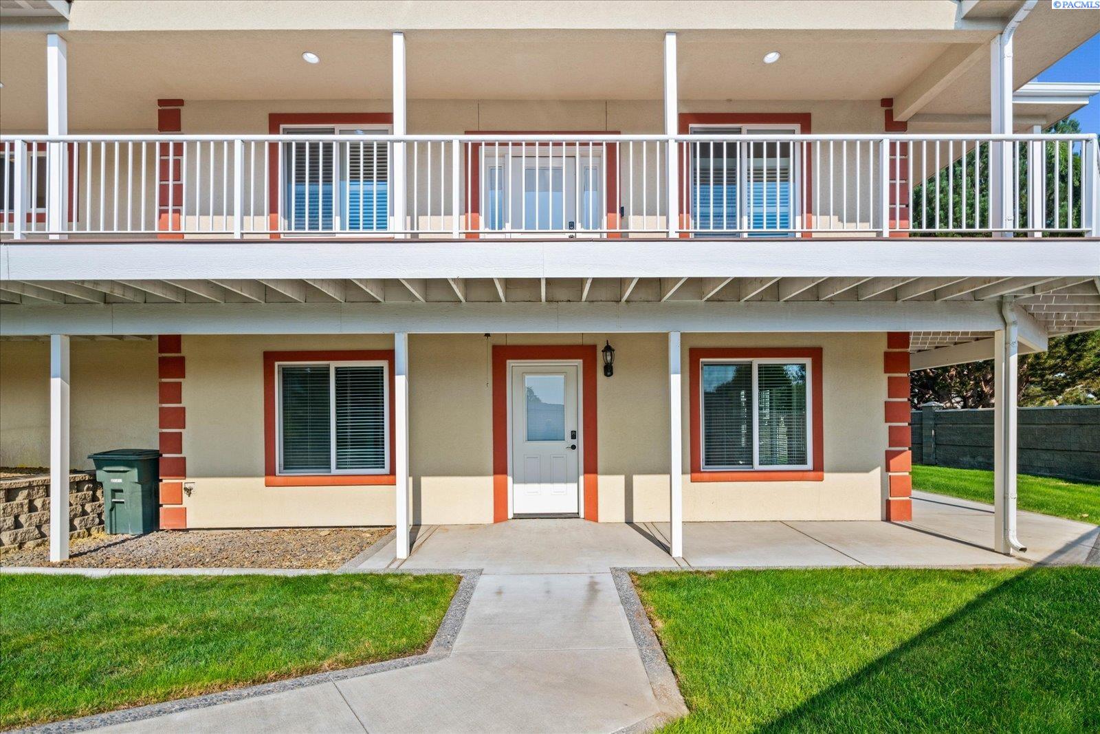 352 Temple Meadow Ln, Richland, WA 99352-0000