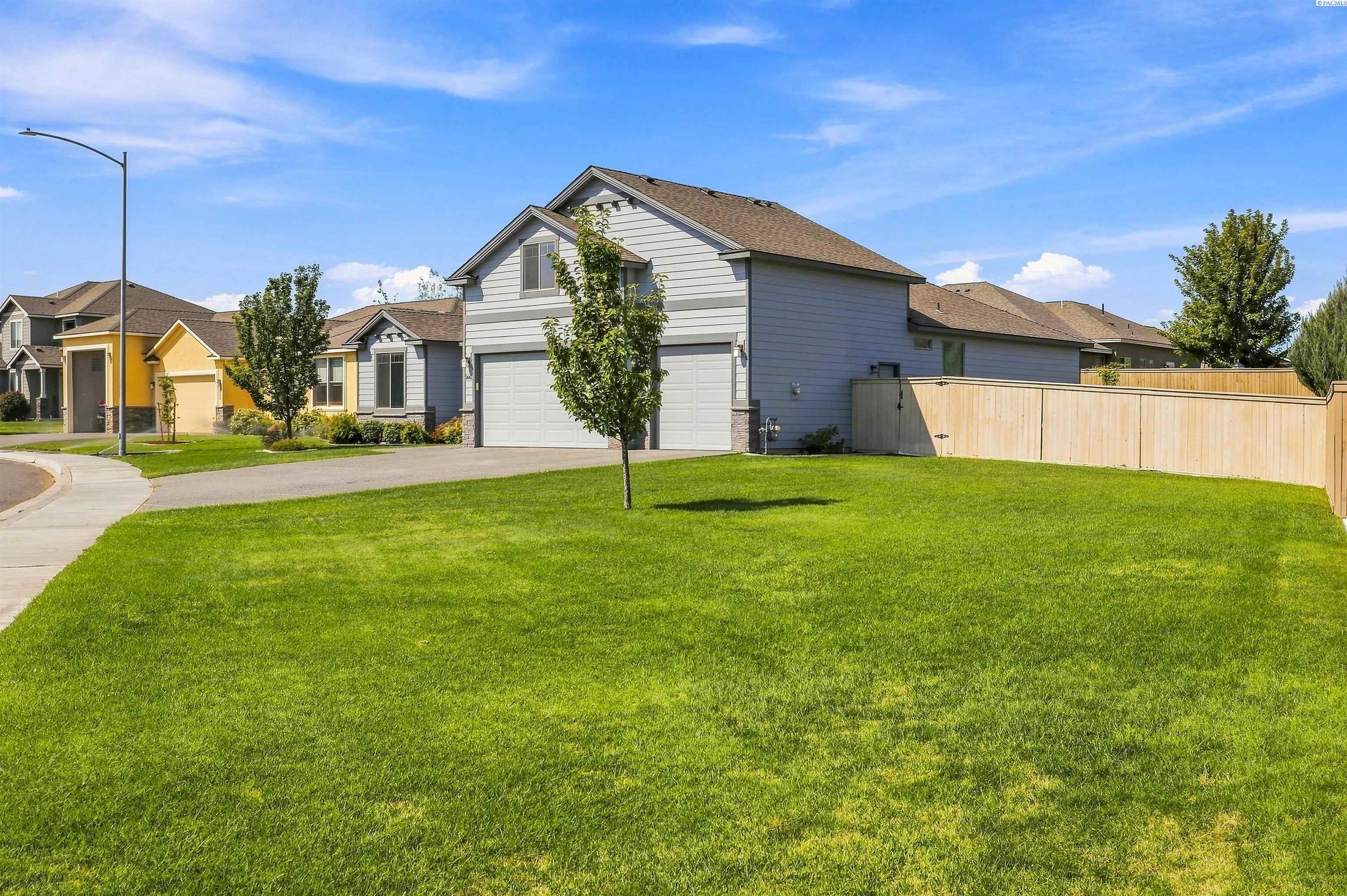 2661 Grayhawk Lp, Richland, WA 99354