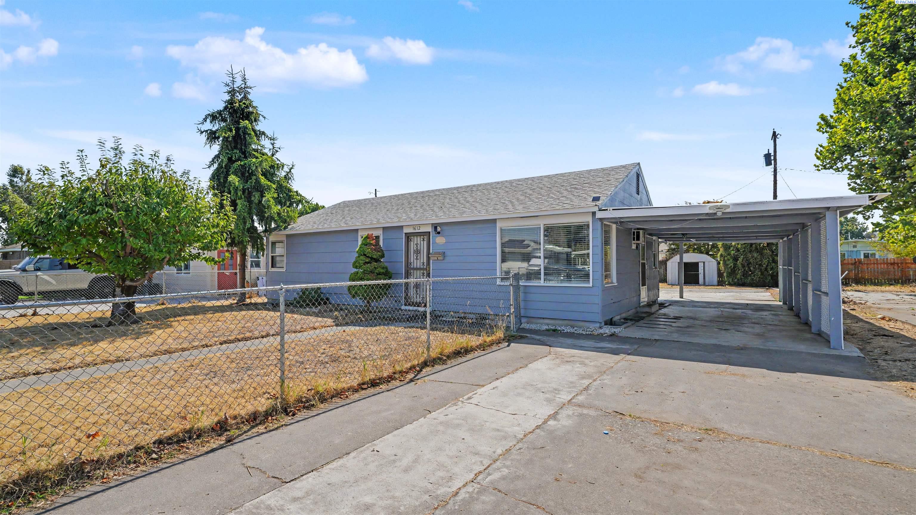 1612 W Brown St, Pasco, WA 99301