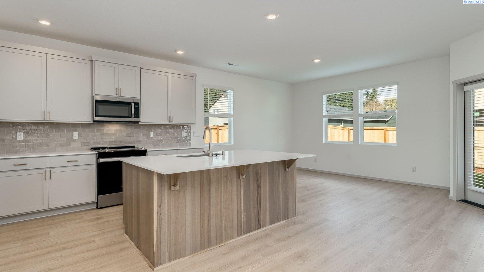 2250 Vido Ave, Richland, WA 99352