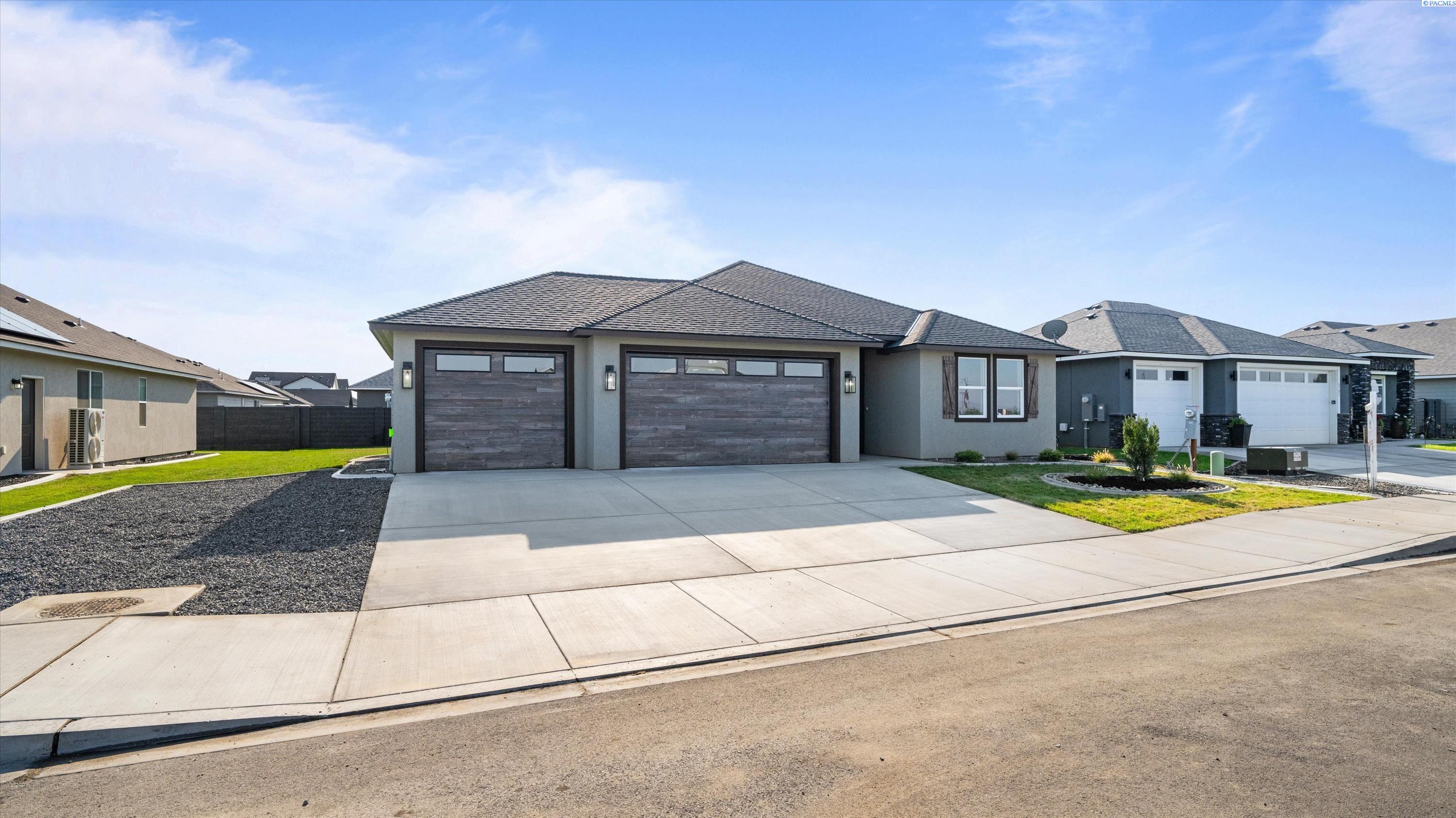 6509 Rd 90, Pasco, WA 99301