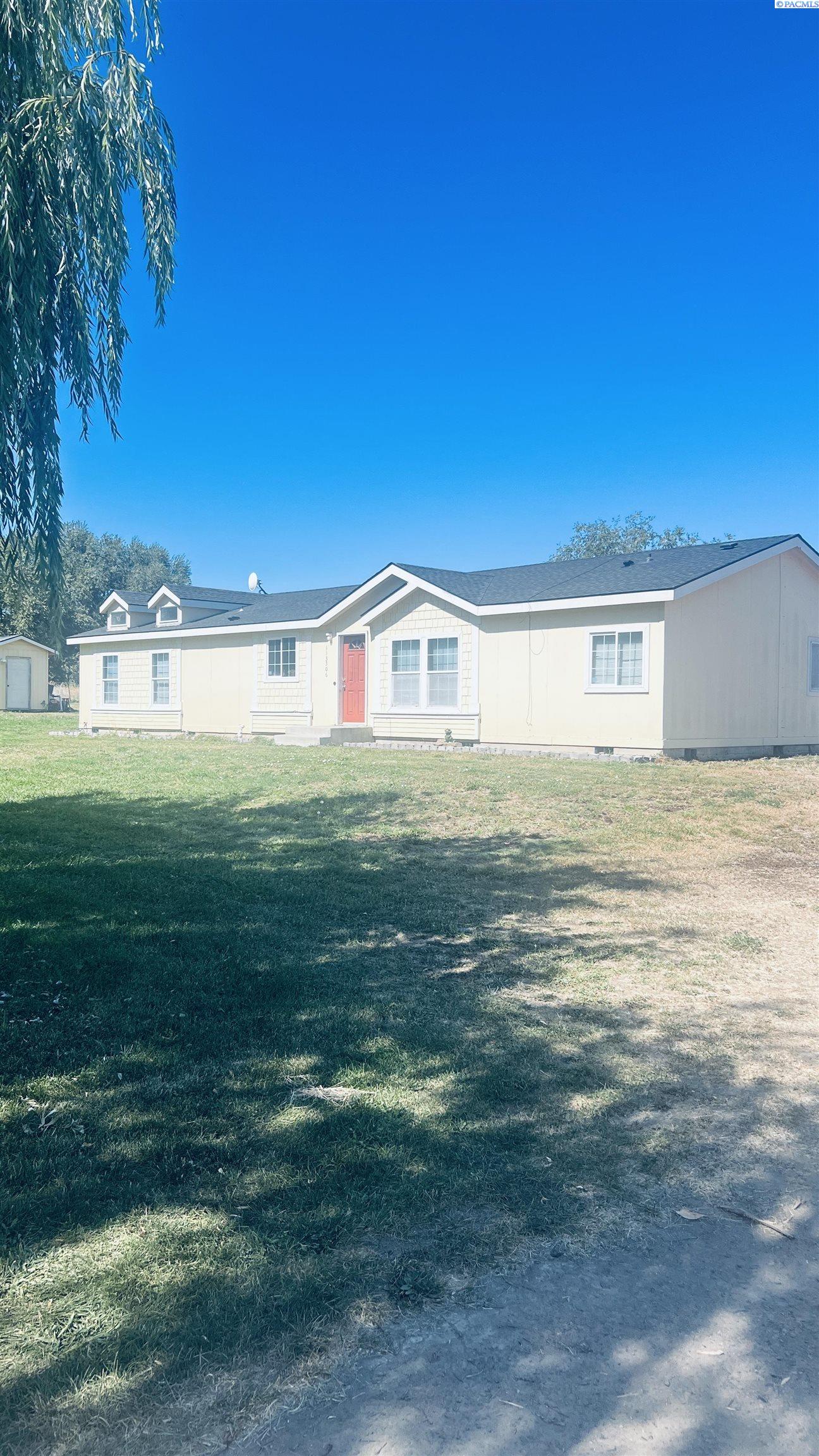 1st image of 113306 W King Tull Rd, Prosser, WA 99350 | MLS# 295981