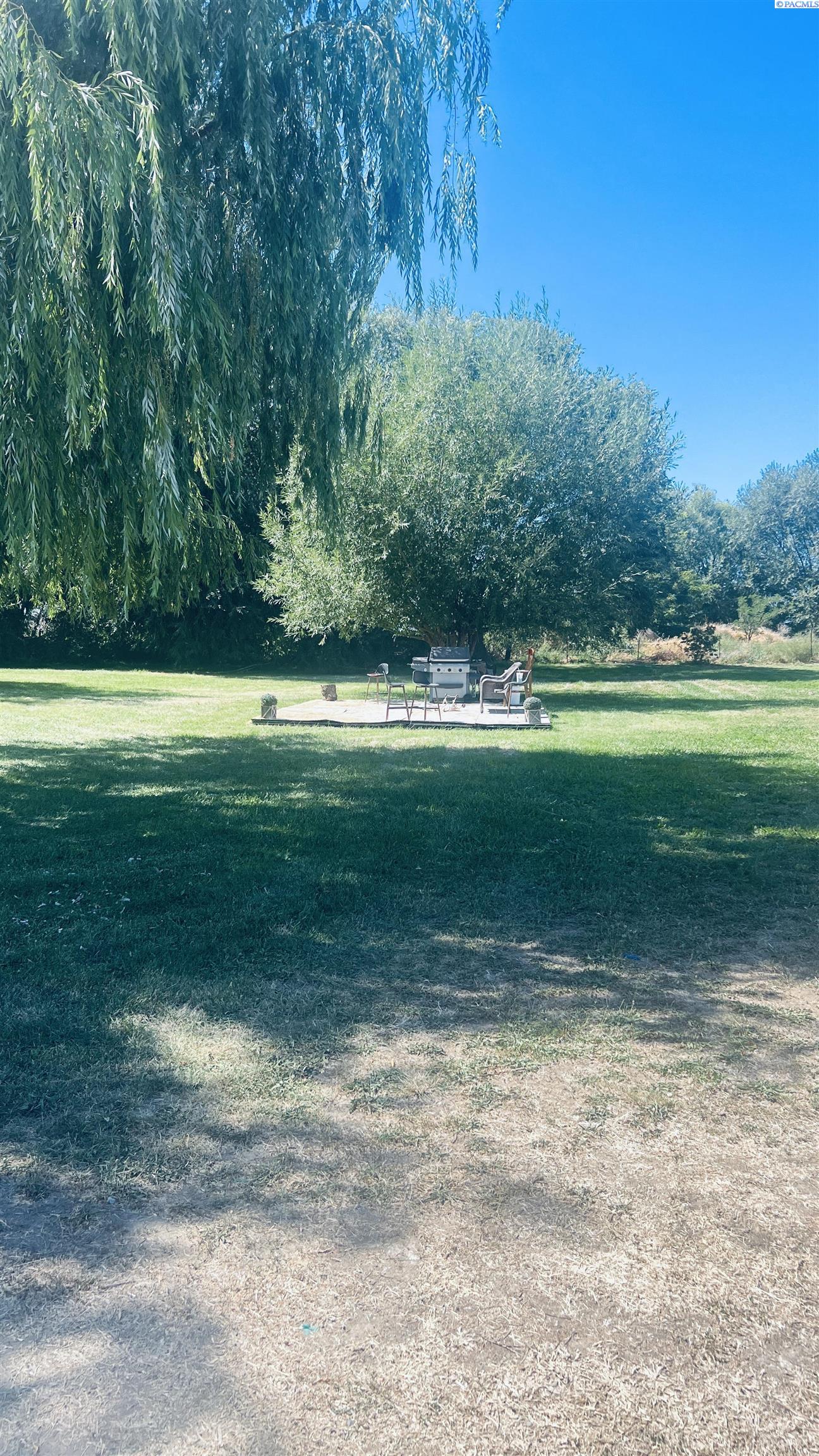 113306 W King Tull Rd, Prosser, WA 99350