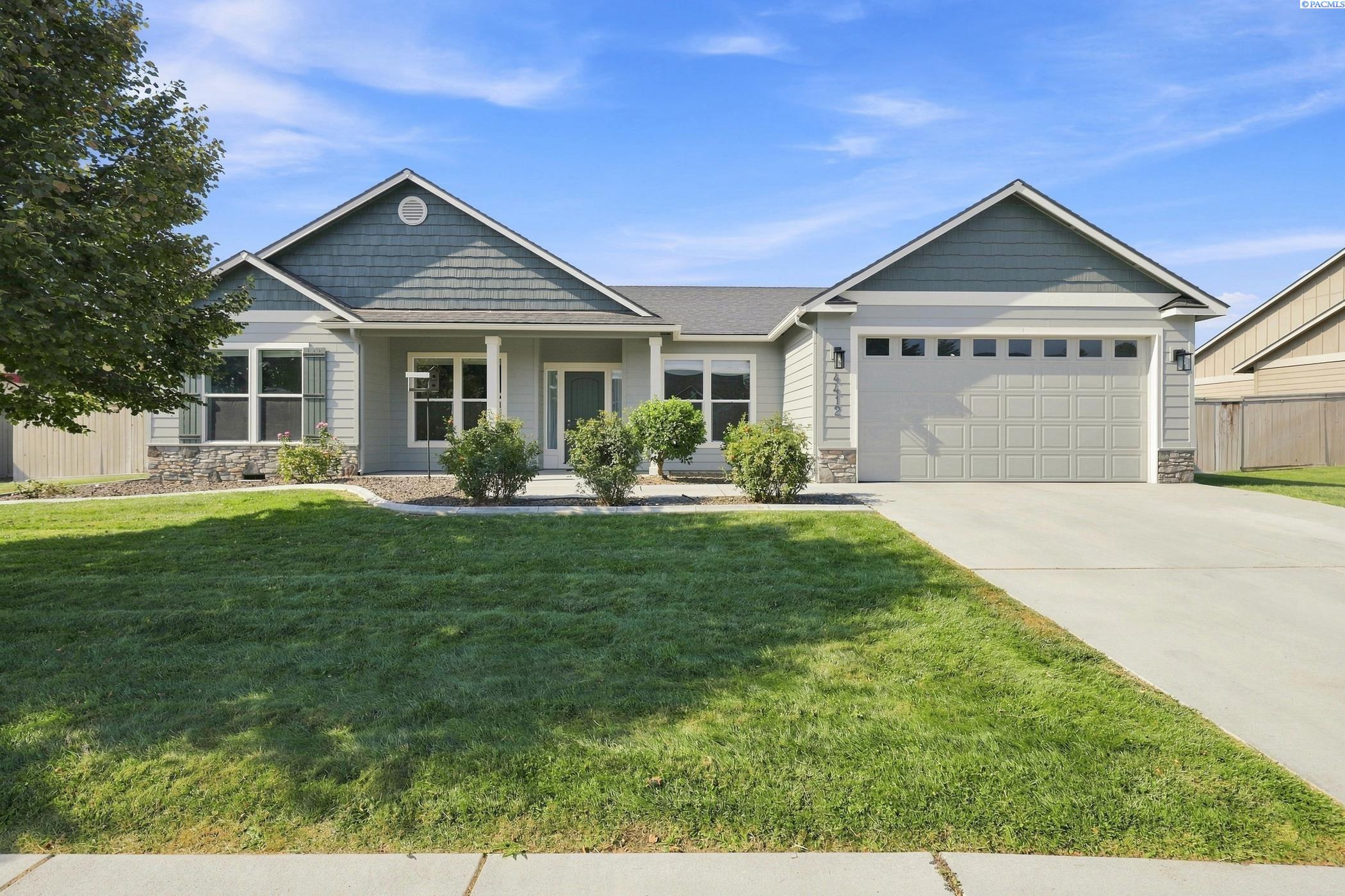 4412 Meadow View Dr, Pasco, WA 99301