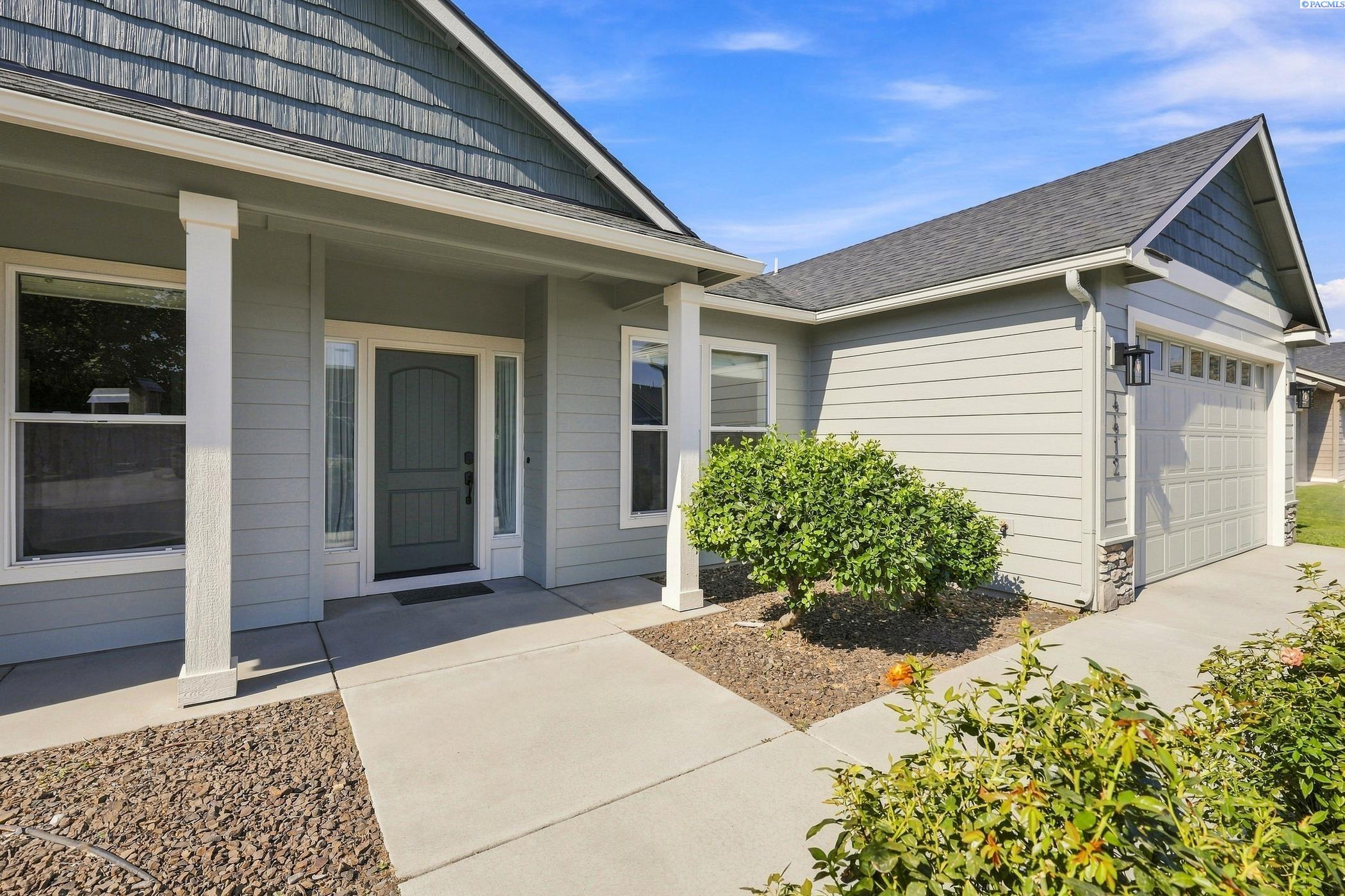 4412 Meadow View Dr, Pasco, WA 99301