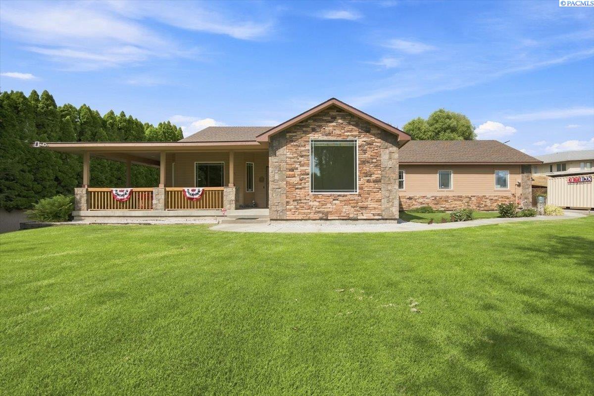 8607 Maple, Pasco, WA 99301