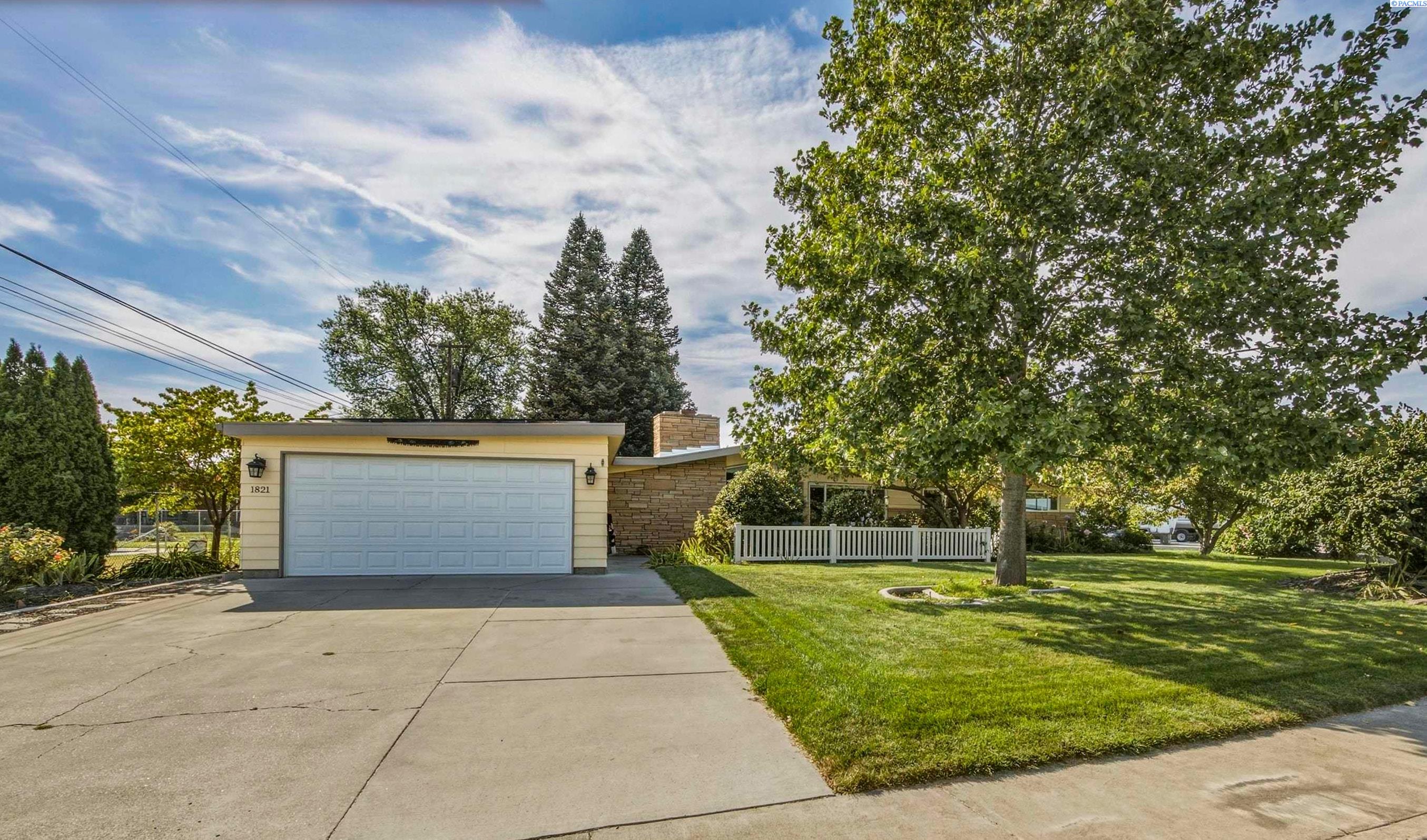 1821 Thayer Dr, Richland, WA 99354