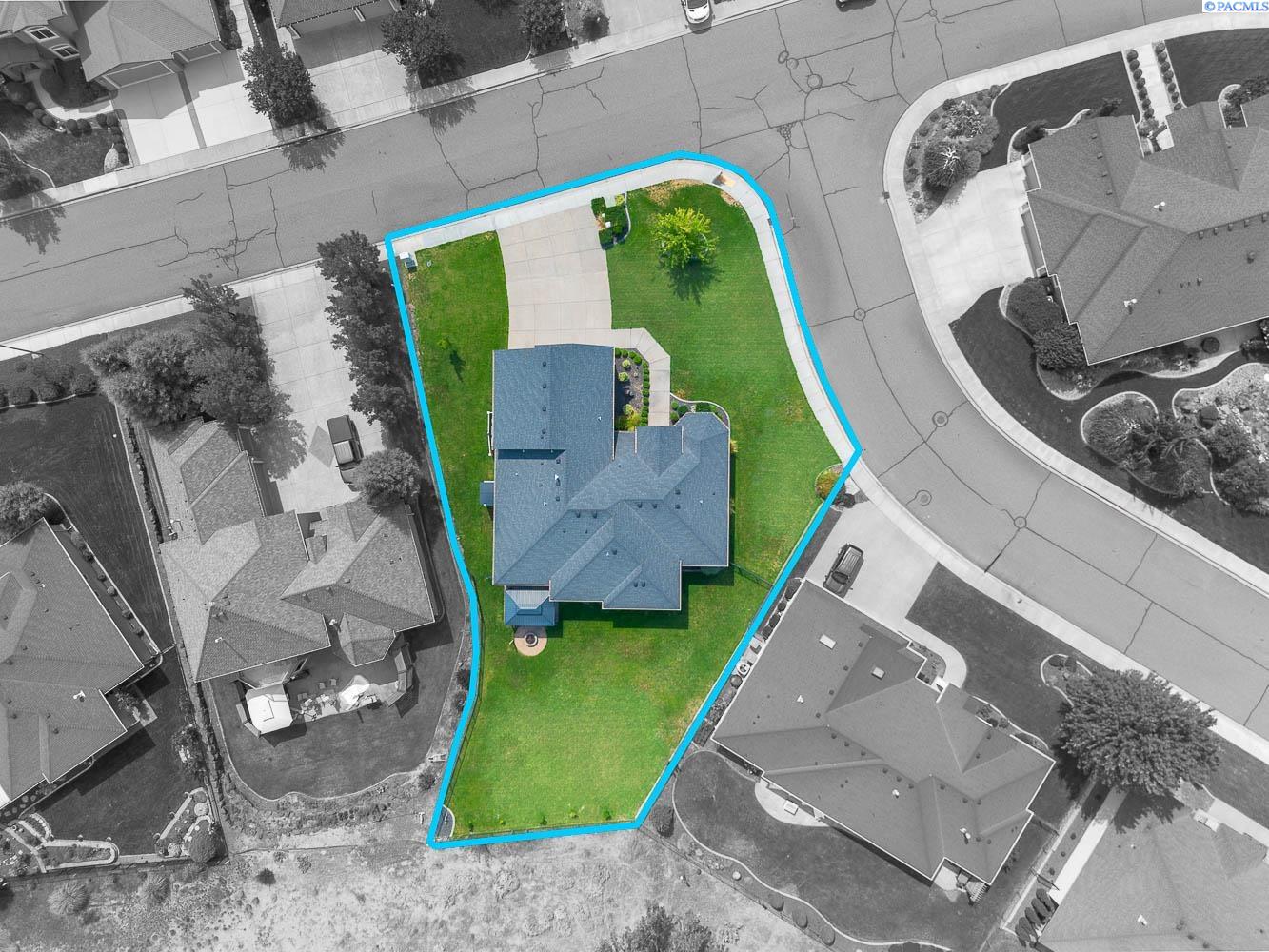 2994 Riverbend Dr, Richland, WA 99354