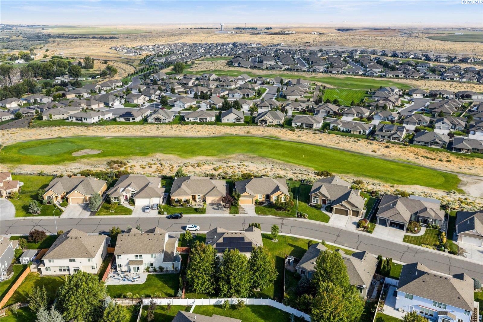 2989 Redrock Ridge Loop, Richland, WA 99354