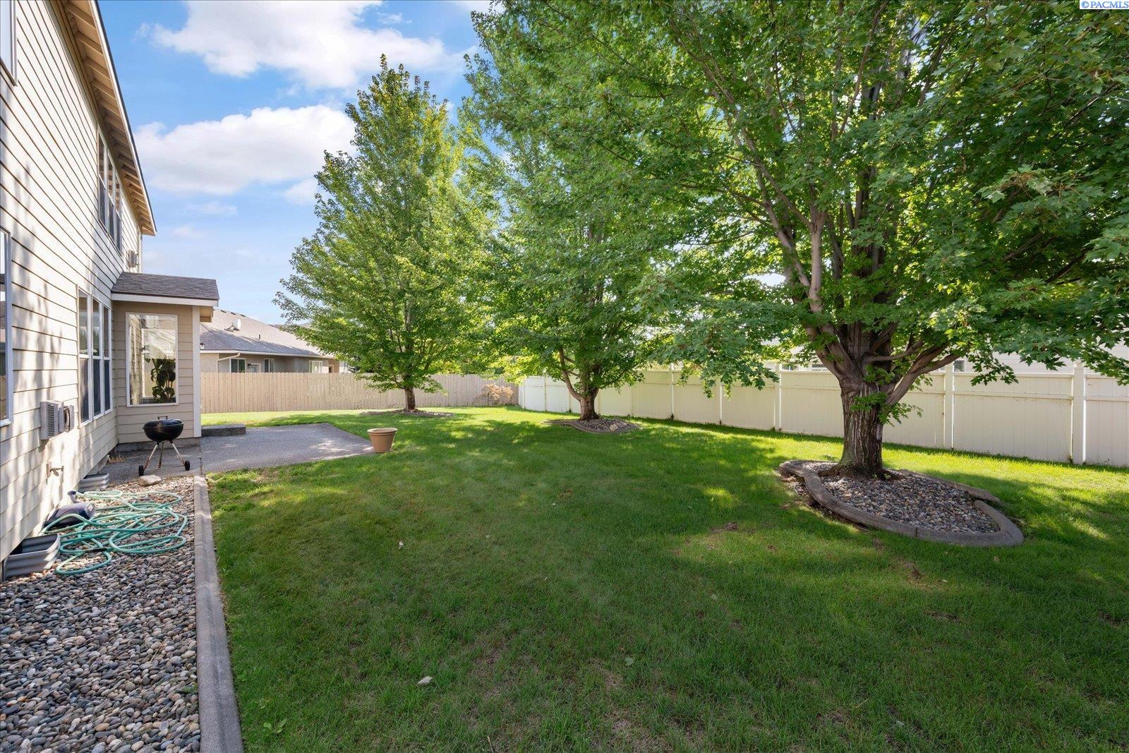 2989 Redrock Ridge Loop, Richland, WA 99354
