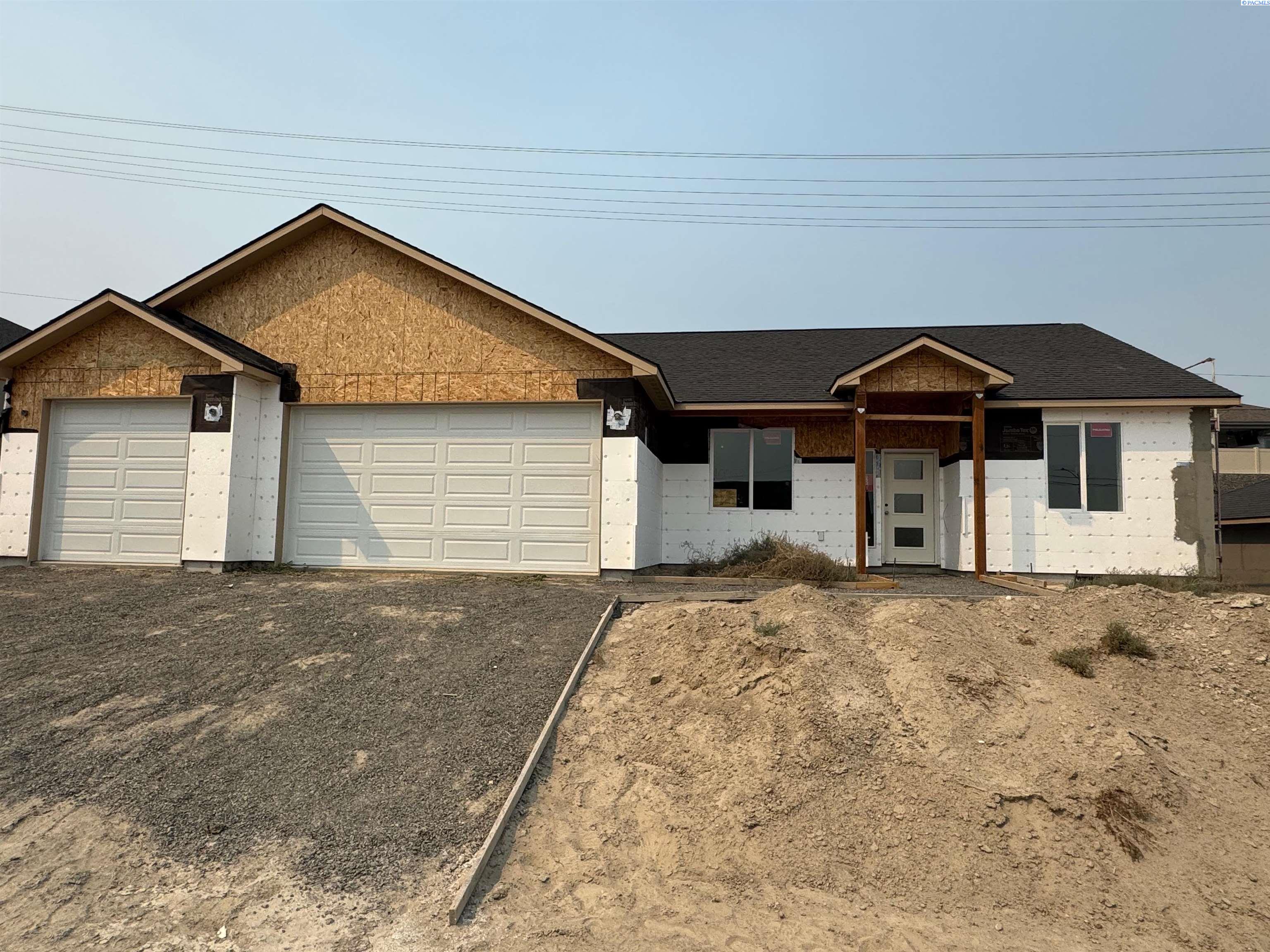 10058 S Clodfelter Rd, Kennewick, WA 99338