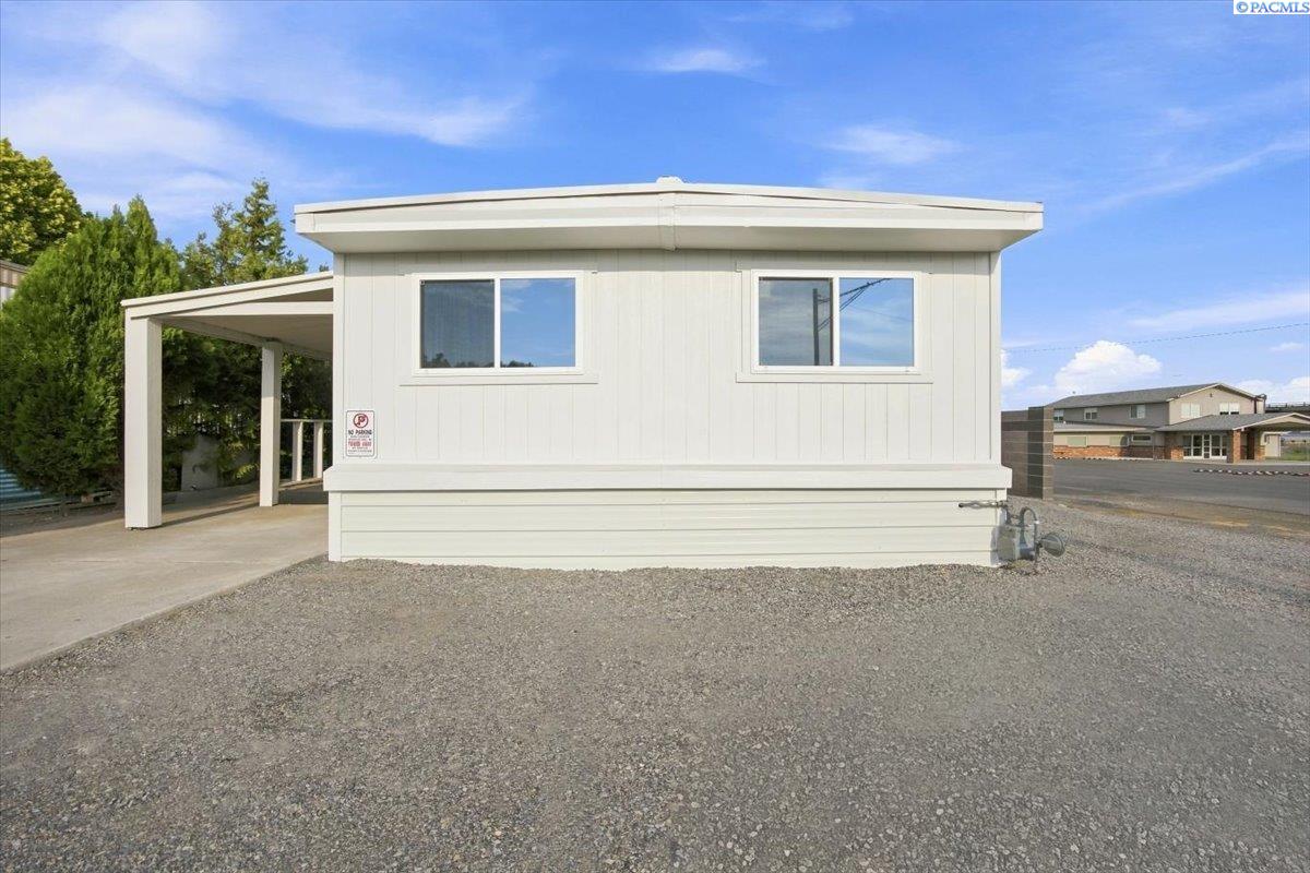 700 N Road 32 #1 #1, Pasco, WA 99301