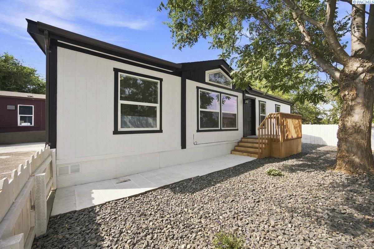 2906 W 7th Ave #32, Kennewick, WA 99337