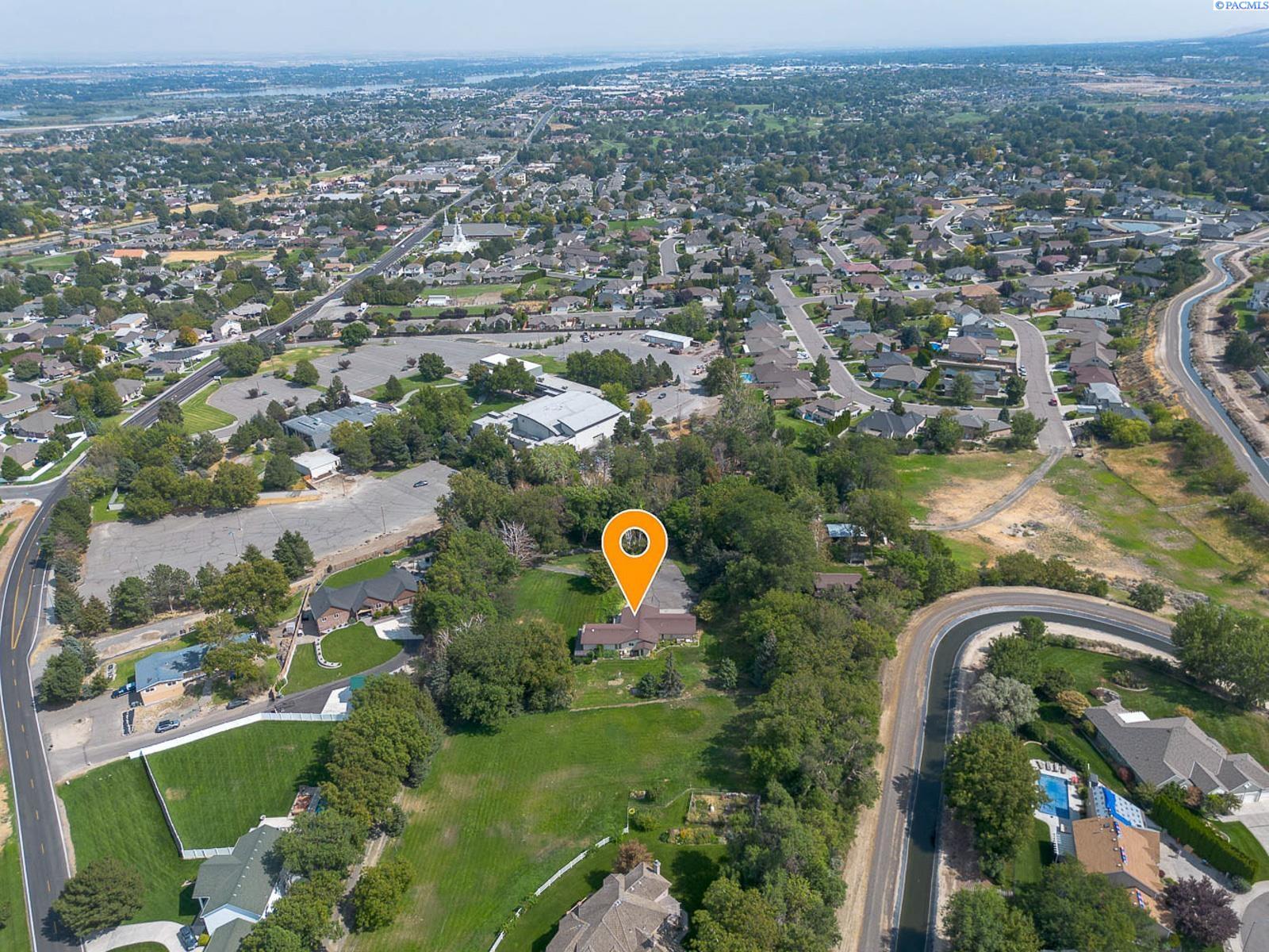 1265 Gage Blvd, Richland, WA 99352