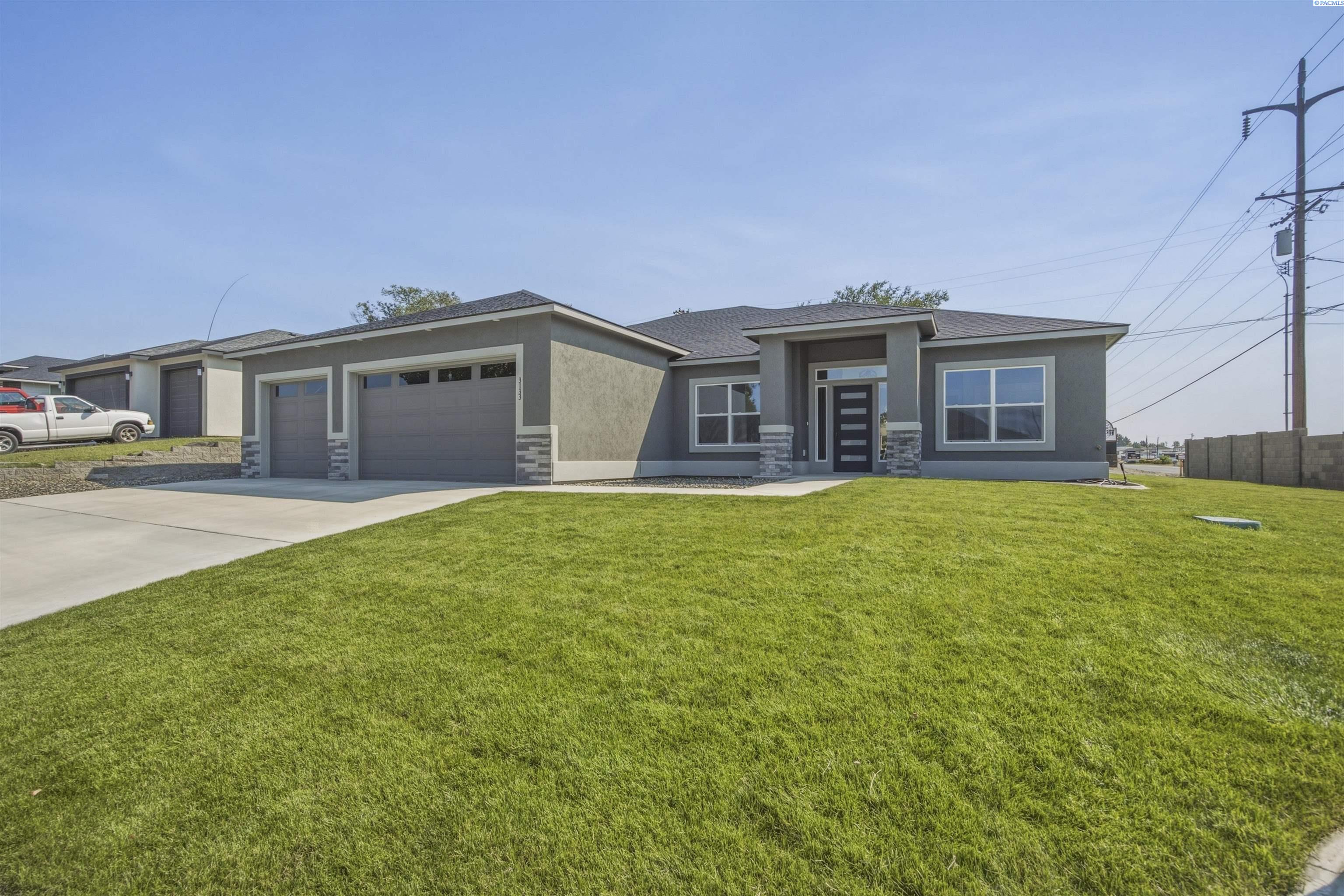 3133 Road 71st Pl, Pasco, WA 99301