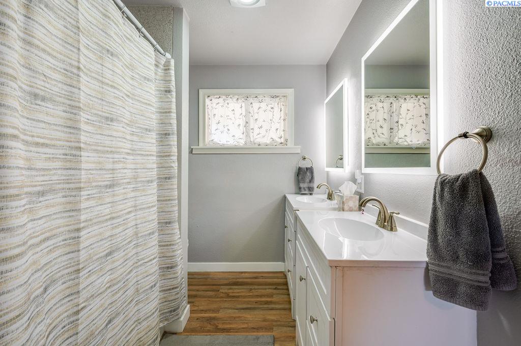 Photo 4 of Single family home for sale at 7023 W Victoria Ave, Kennewick, WA 99336 | MLS# 296020 | Listing updated on 2026-09-16