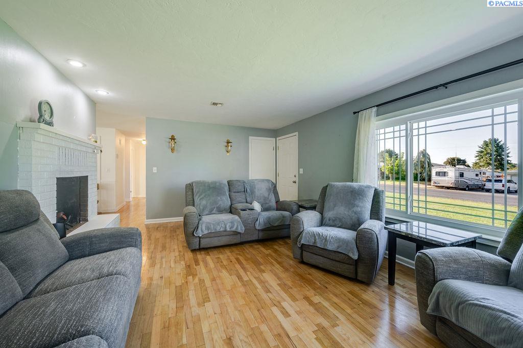 7023 W Victoria Ave, Kennewick, WA 99336