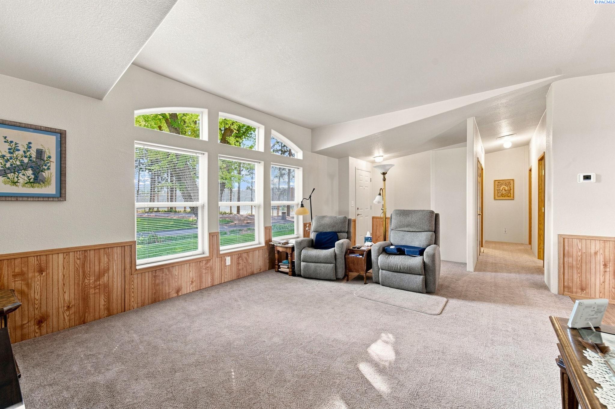 25008 Kennedy Rd, Benton City, WA 99320