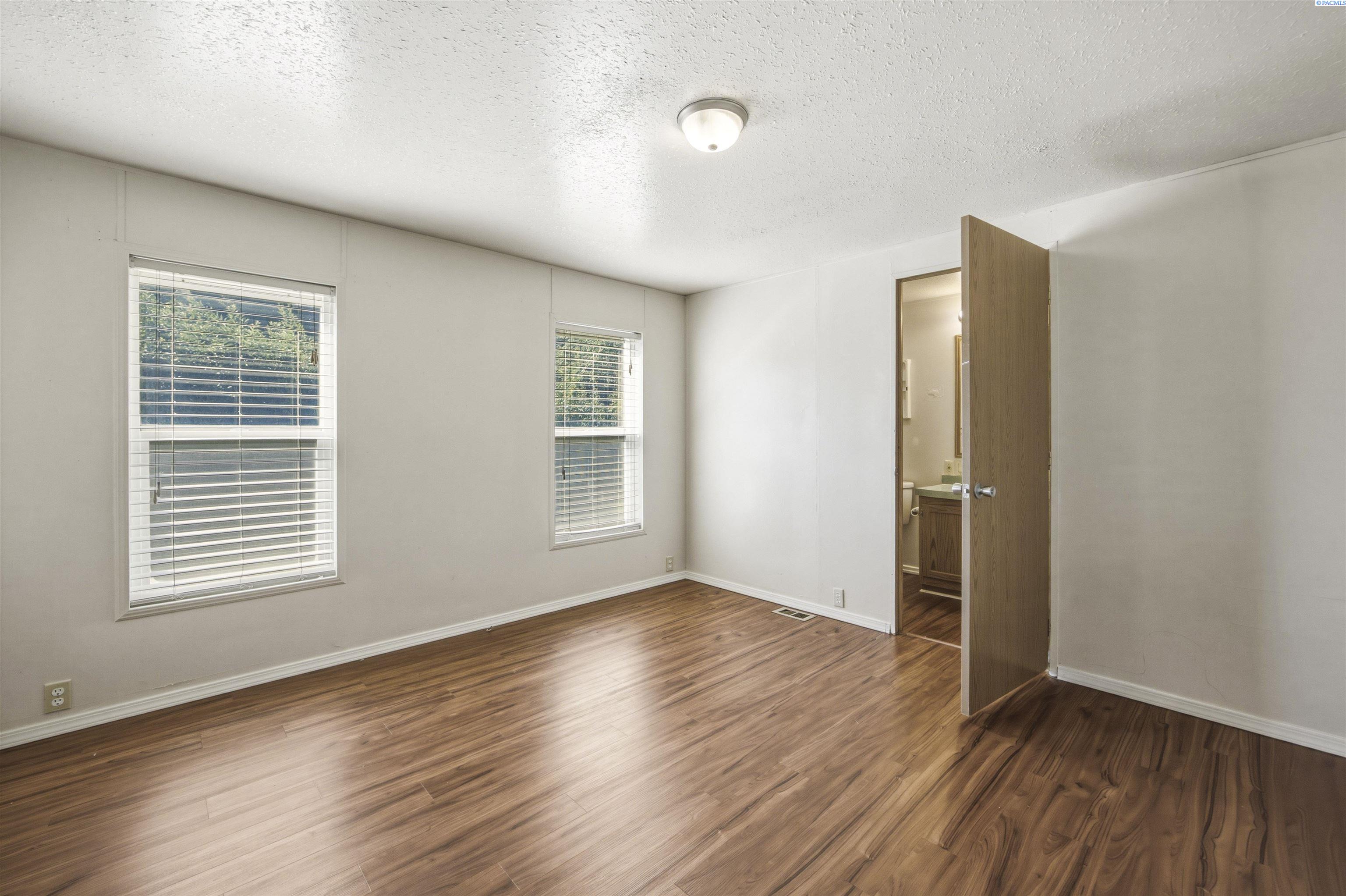 2105 N Steptoe St #95, Kennewick, WA 99336