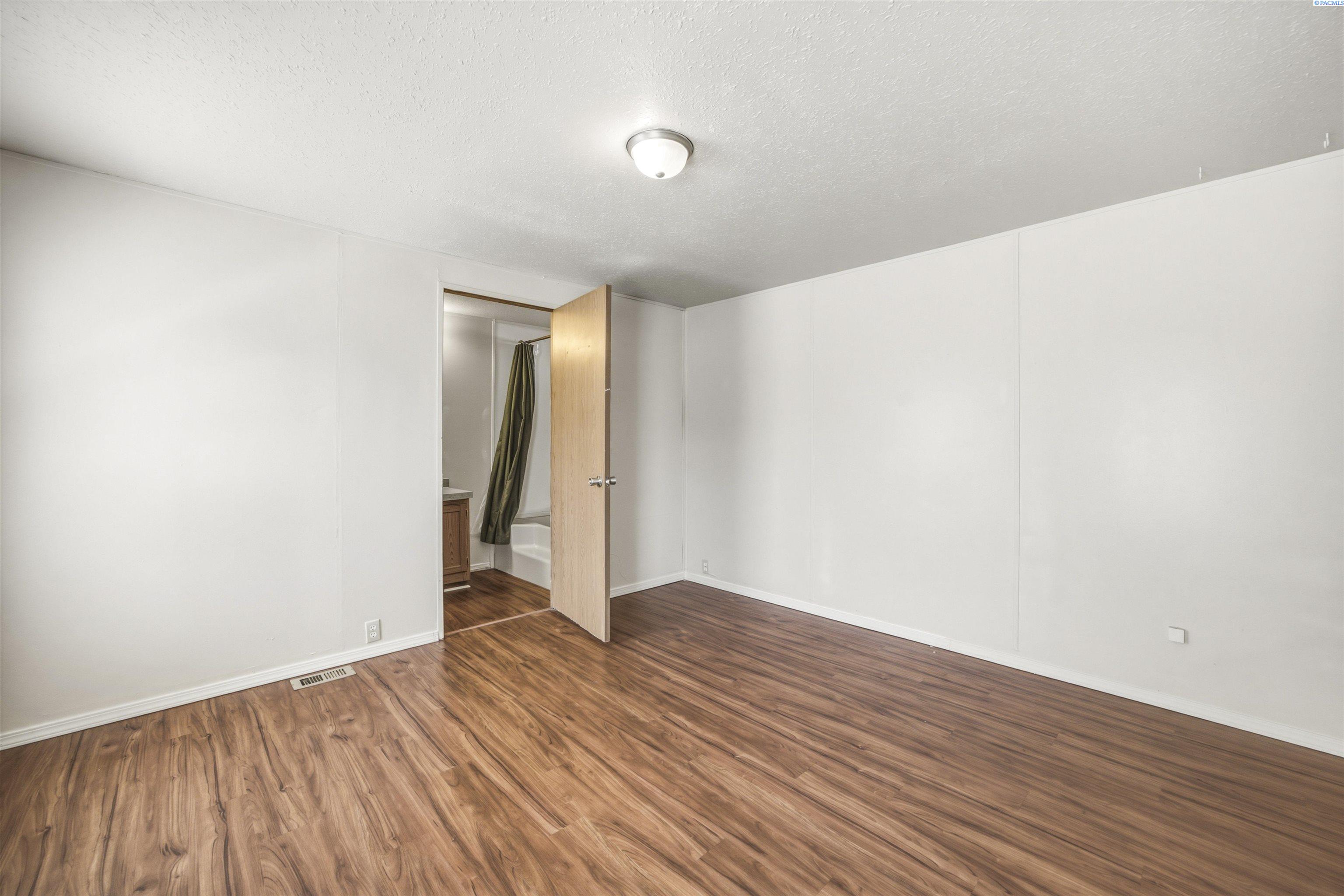 2105 N Steptoe St #95, Kennewick, WA 99336