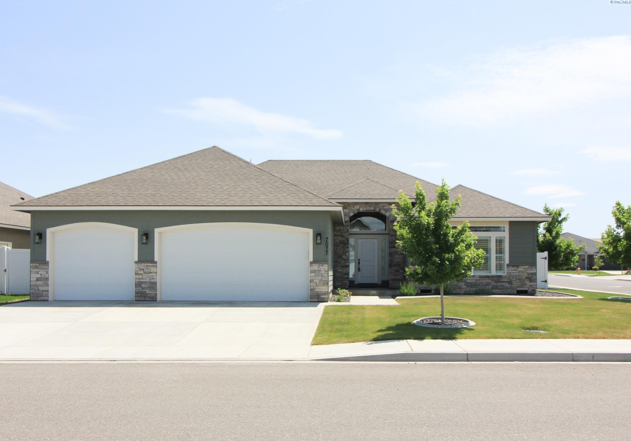 7077 W 29th Ave, Kennewick, WA 99338