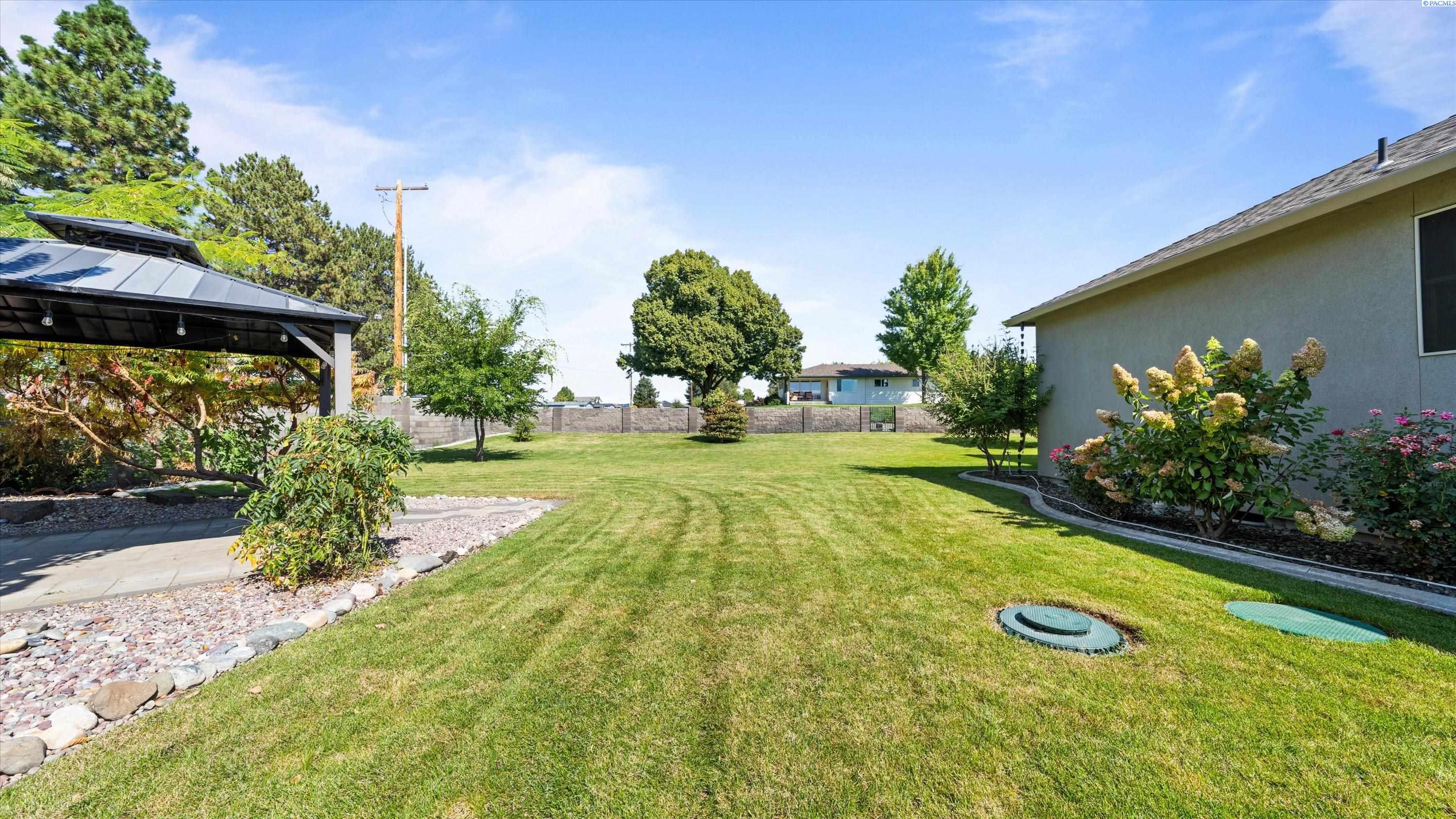 7115 Maxim Ct, Pasco, WA 99301