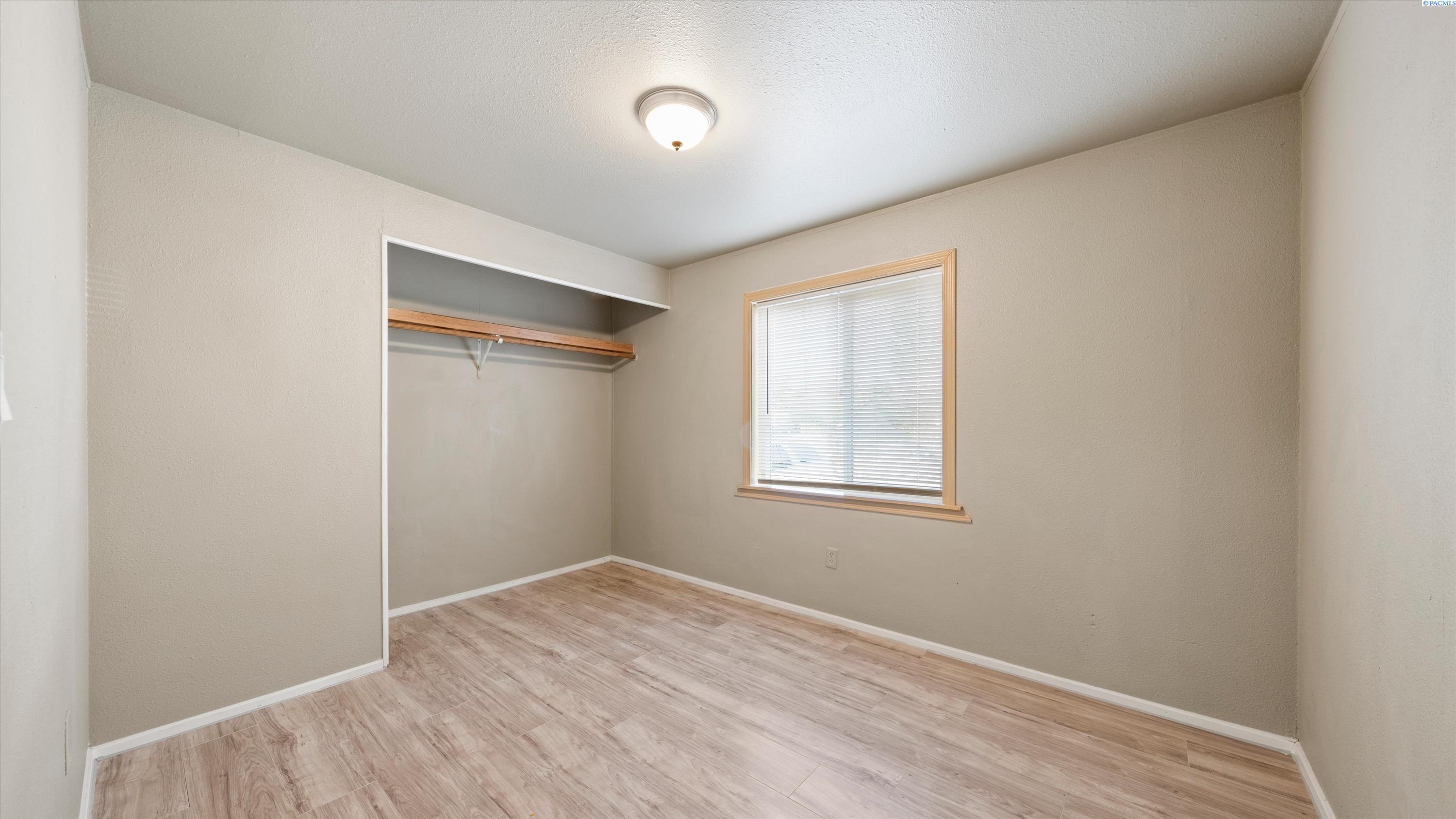 925 N Elm #42, Pasco, WA 99301