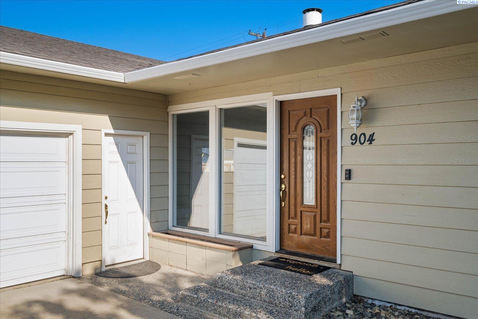 904 W 25th Ave, Kennewick, WA 99337