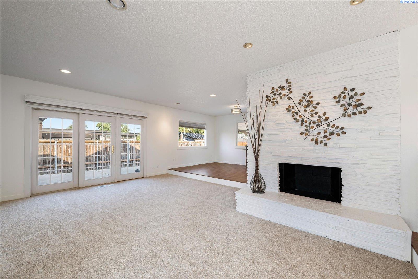 904 W 25th Ave, Kennewick, WA 99337