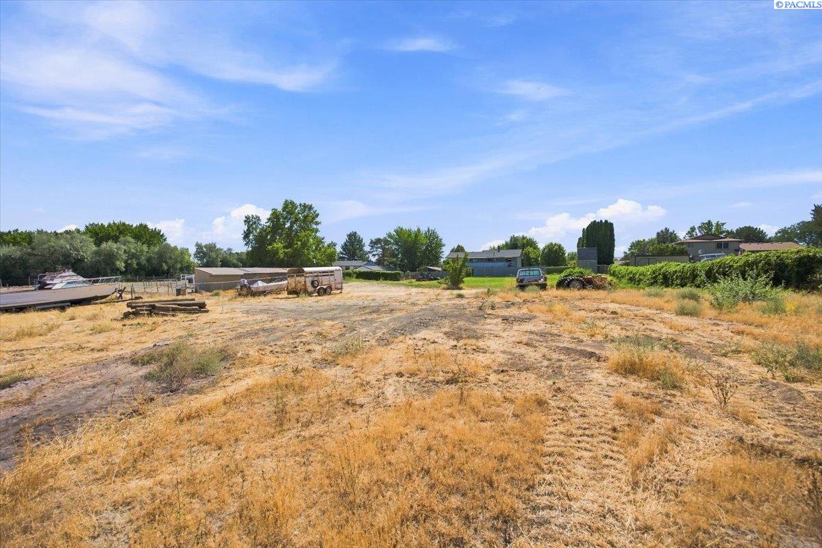 9540 E Reata Rd, Kennewick, WA 99338
