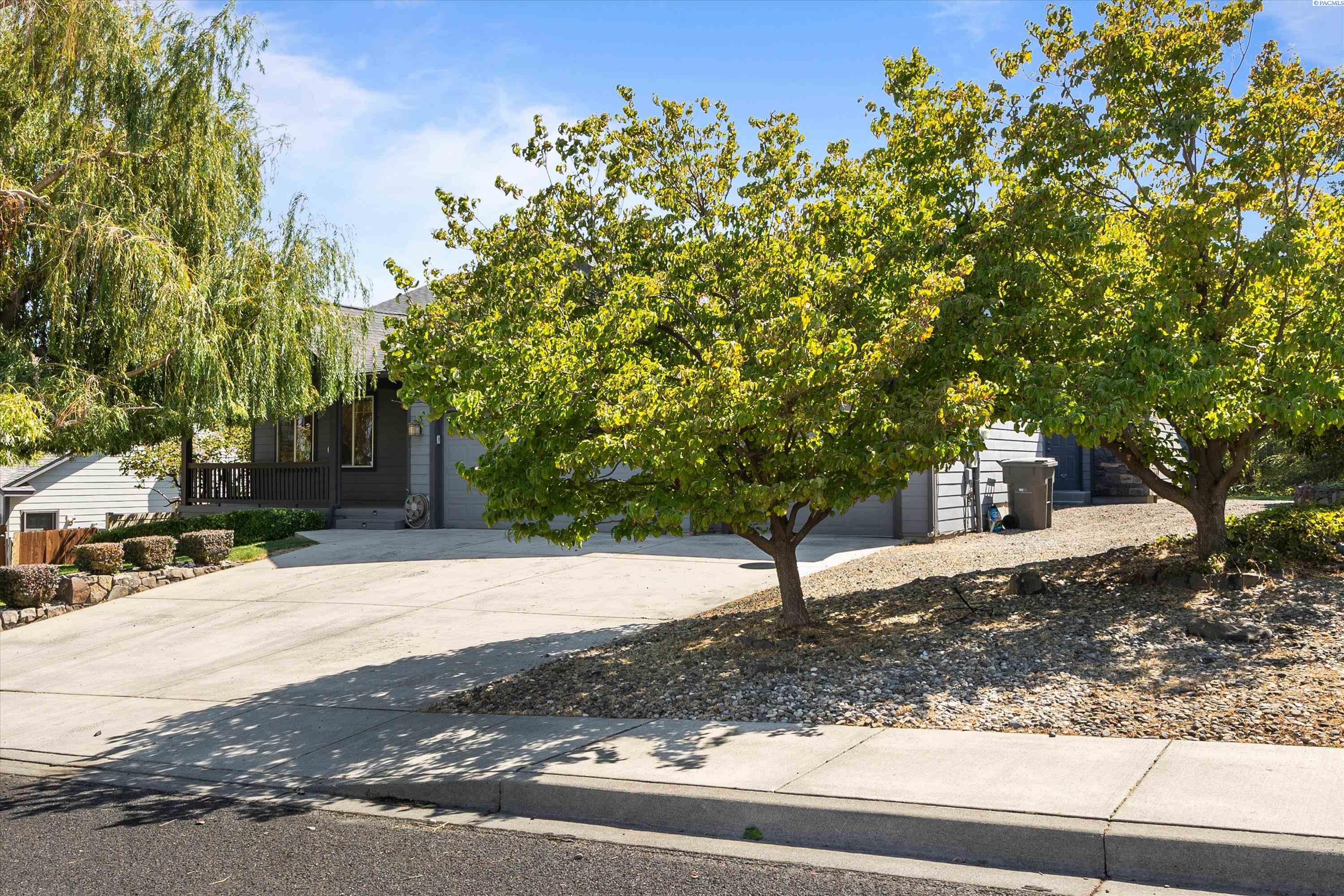 215 W 53rd, Kennewick, WA 99337