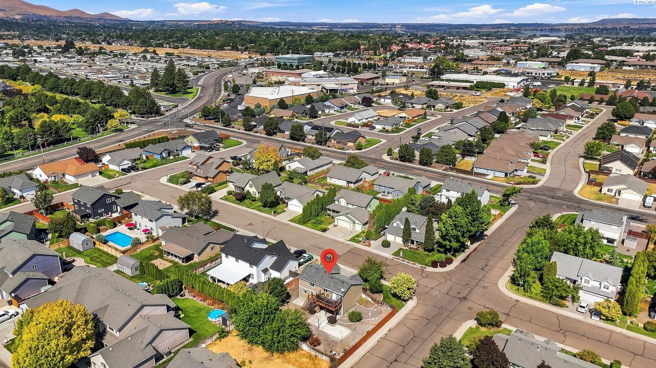 7201 W Fifth Pl, Kennewick, WA 99336