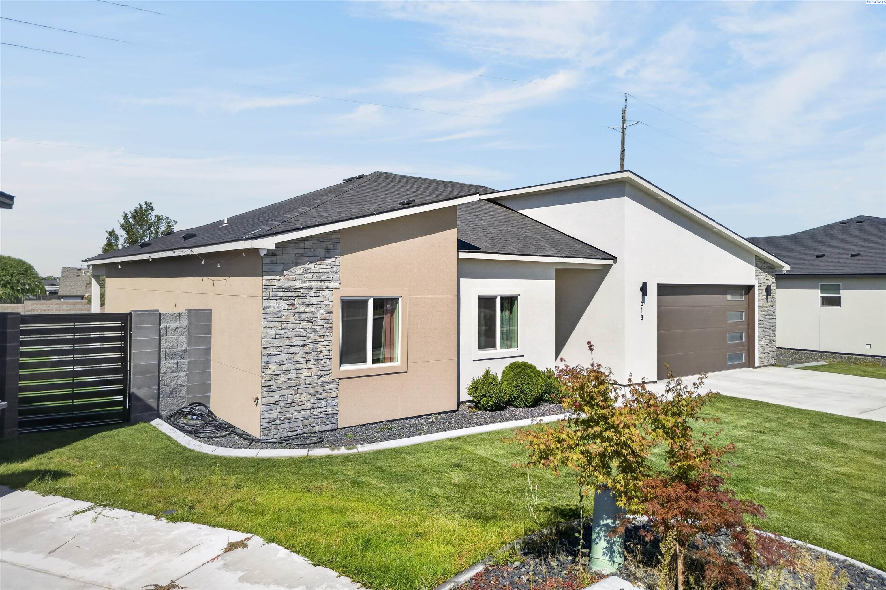 618 Caridad Ct, Pasco, WA 99301
