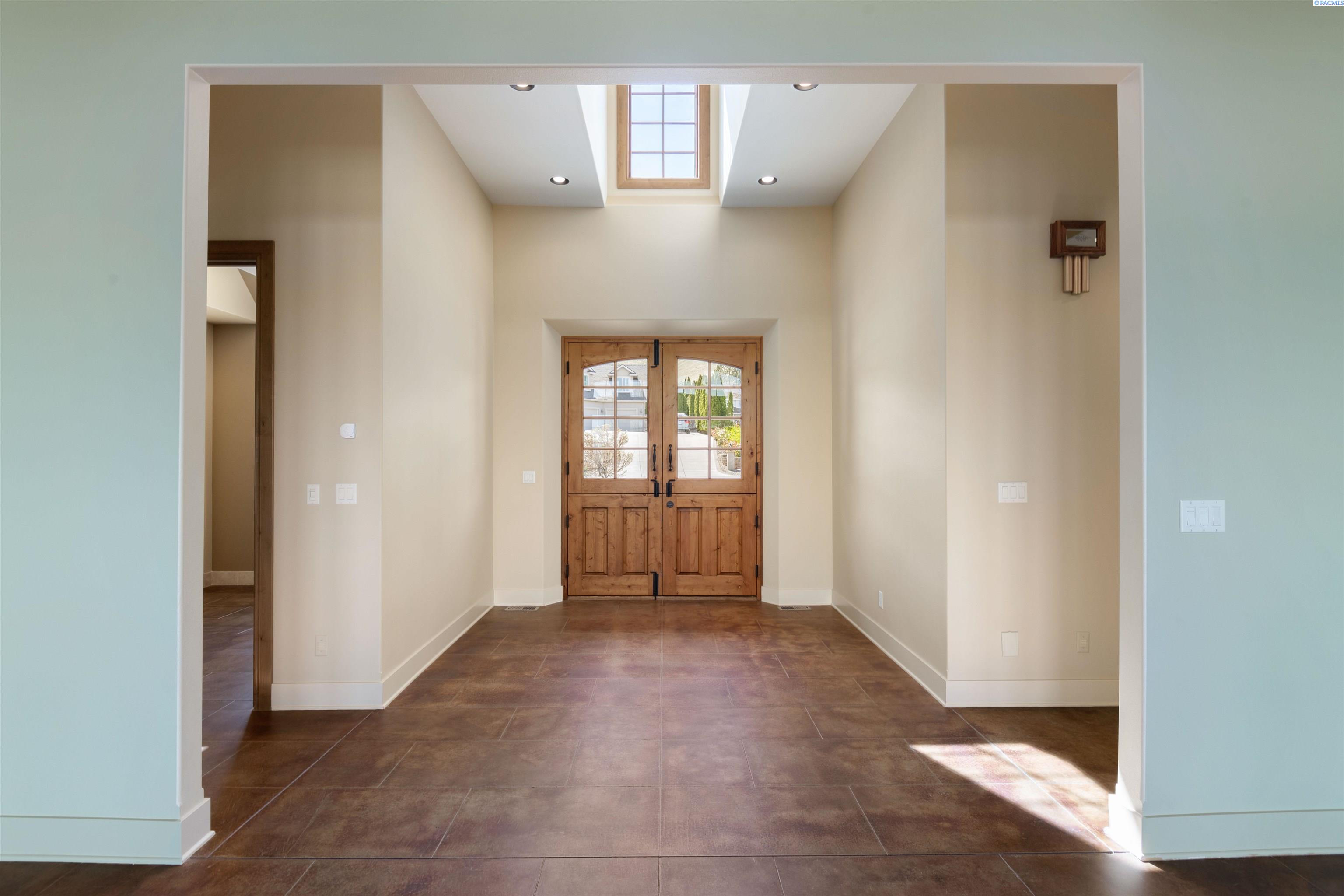 2642 Quarterhorse Way, Richland, WA 99352