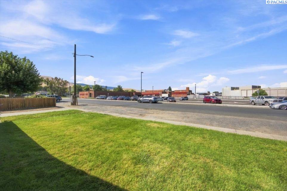 820 Brown St, Prosser, WA 99350-1712