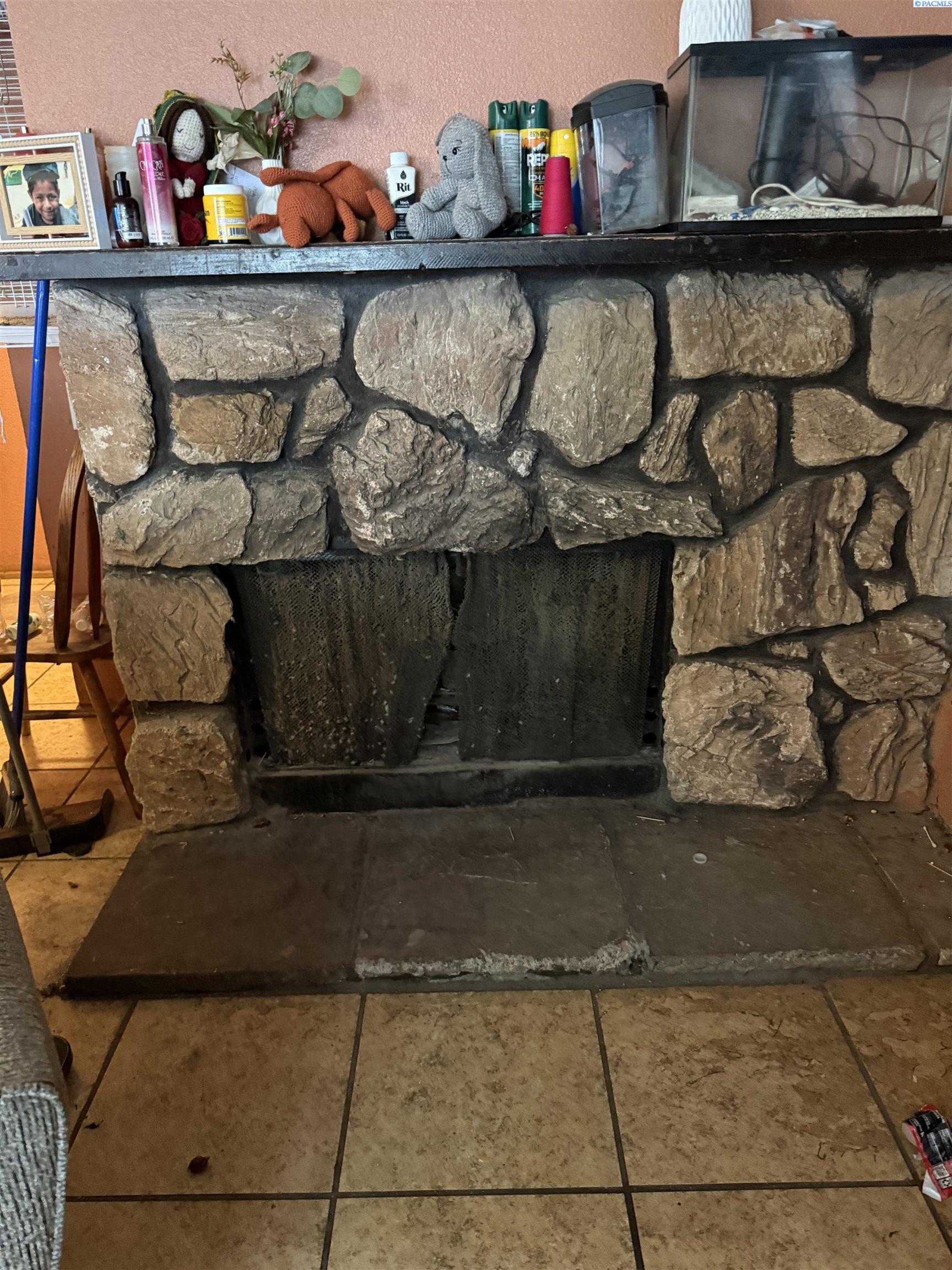 1530 W Clark St, Pasco, WA 99301
