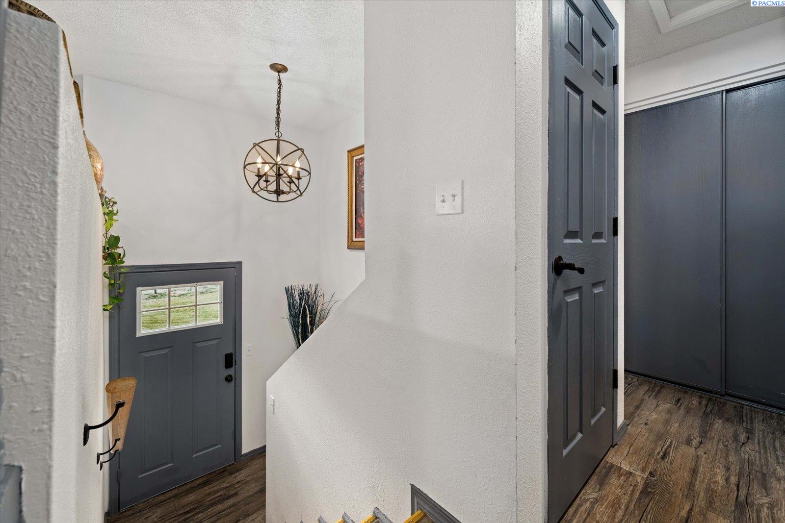 28708 E Sr 224 Ne, Benton City, WA 99320