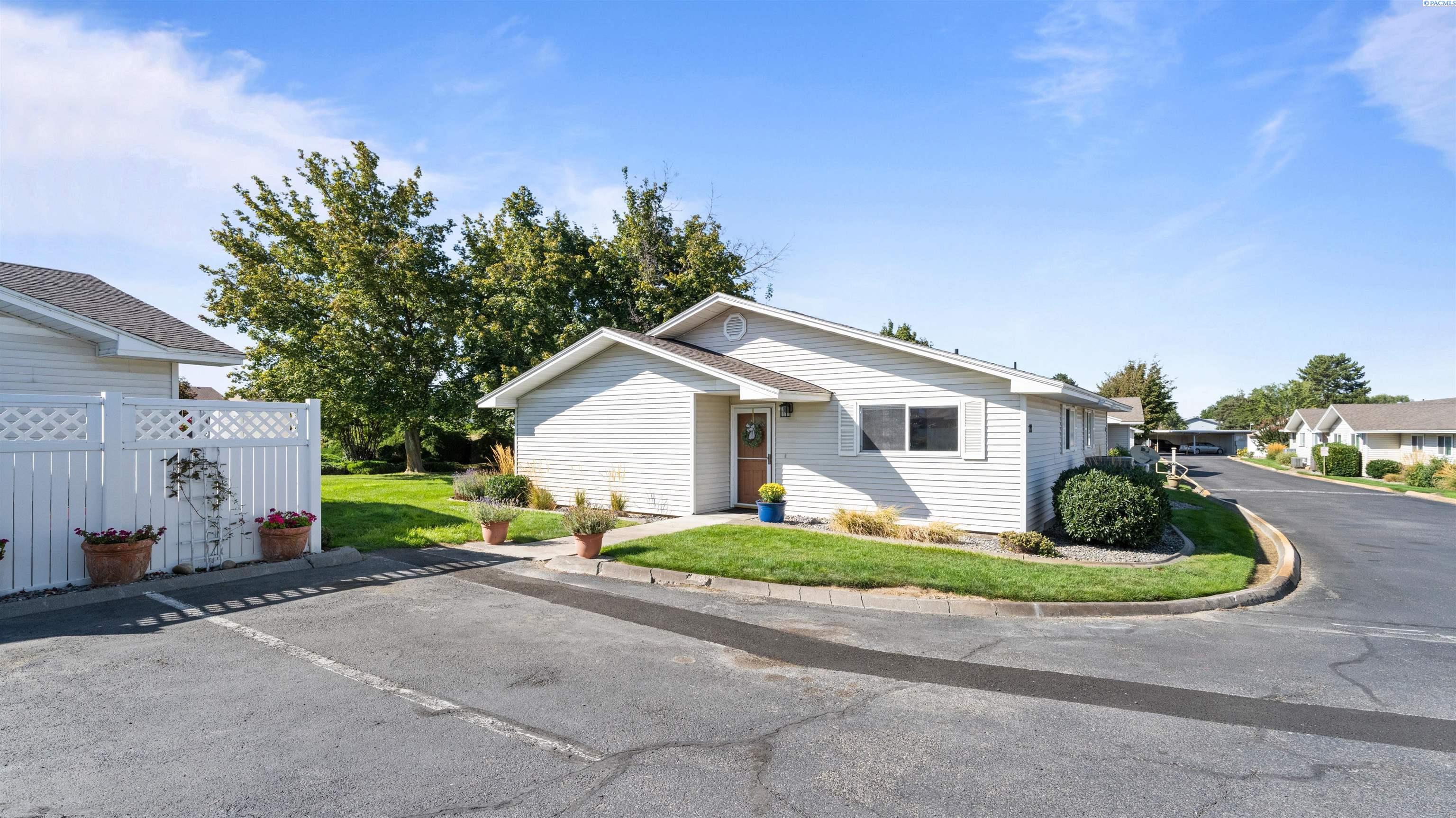 4203 W Kennewick Ave #20, Kennewick, WA 99336