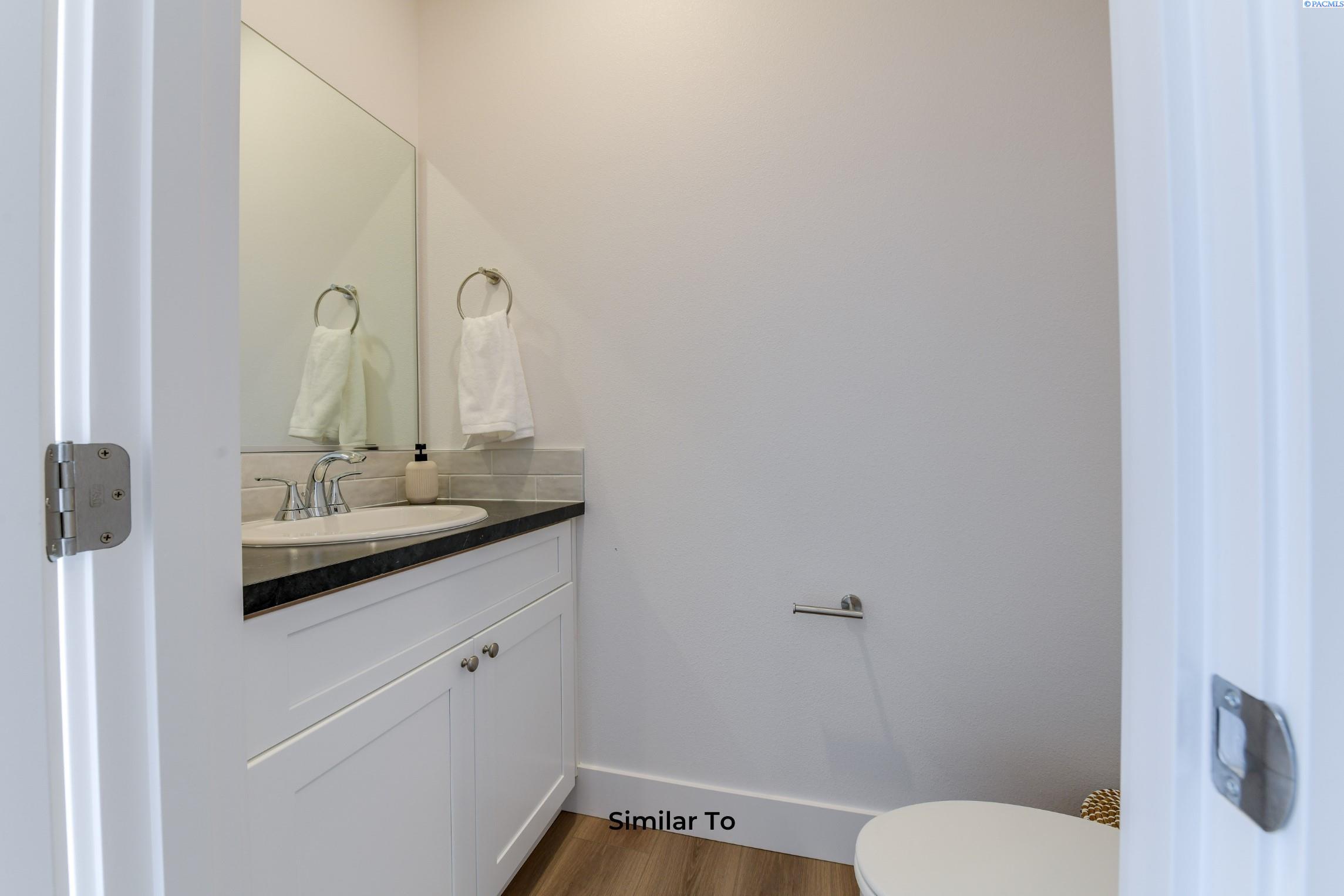 Photo 3 of Single family home for sale at 247 N Dewberry Pl, Kennewick, WA 99336 | MLS# 296109 | Listing updated on 2026-09-17