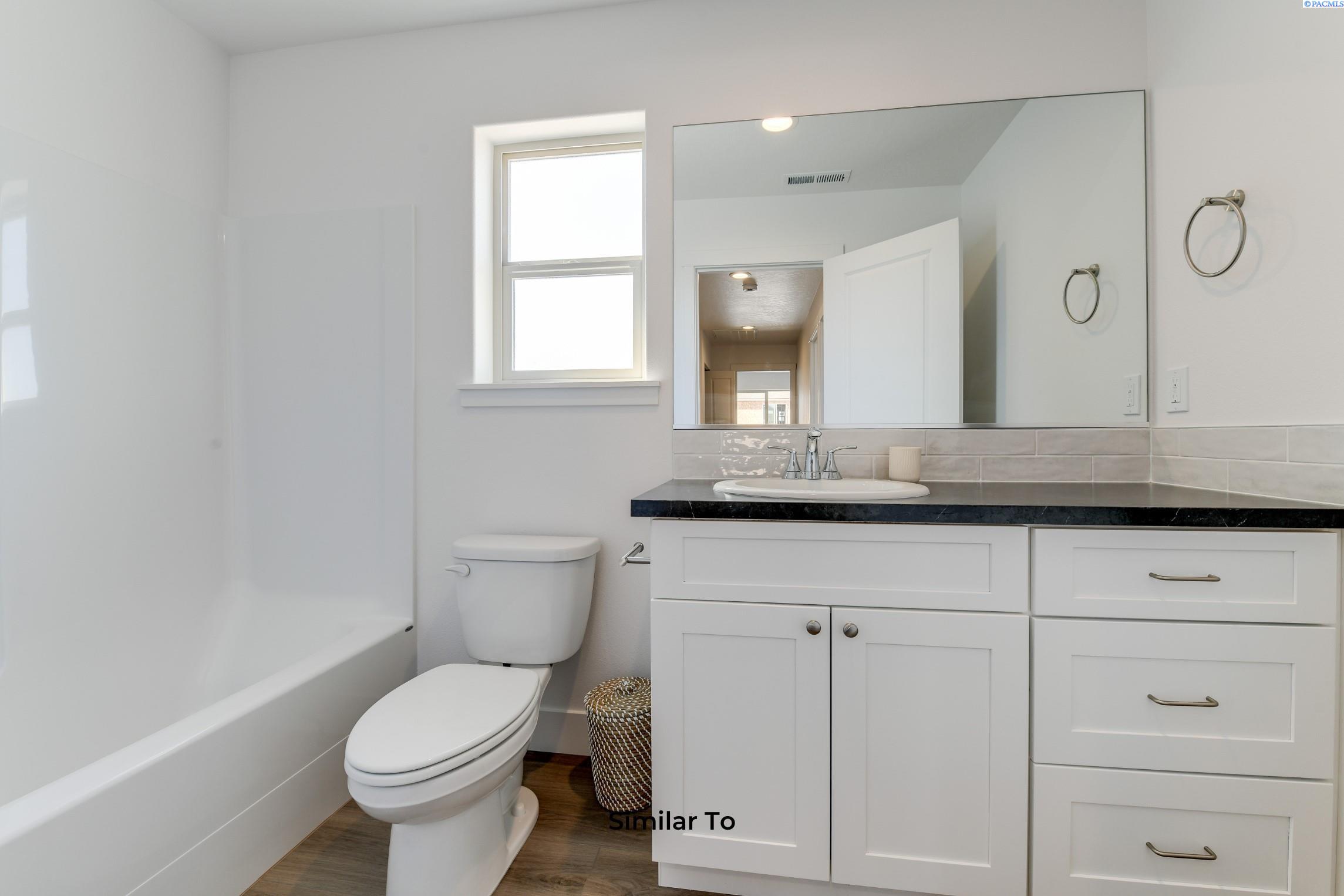 Photo 3 of Single family home for sale at 247 N Dewberry Pl, Kennewick, WA 99336 | MLS# 296109 | Listing updated on 2026-09-17