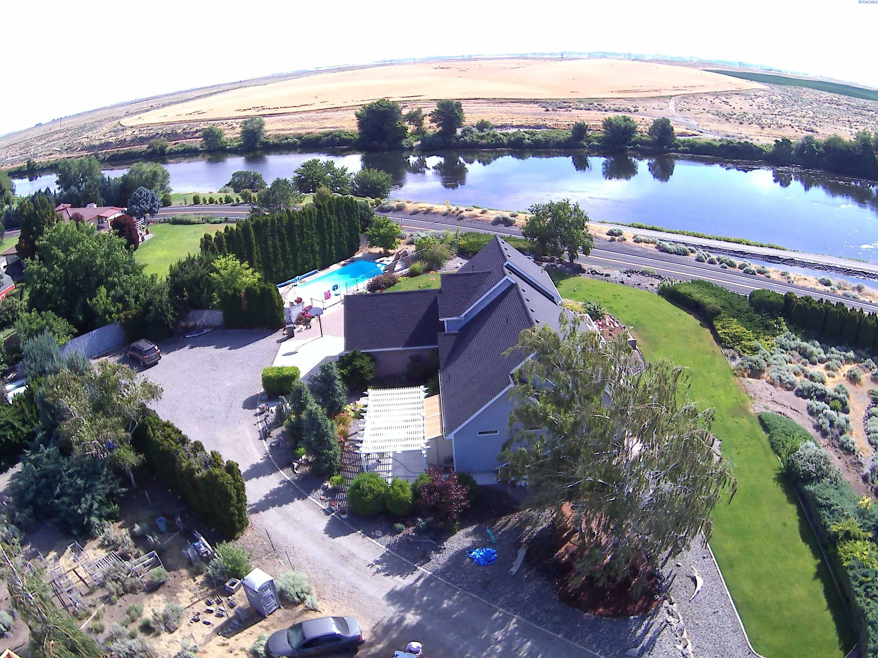 45204 E Shannon, West Richland, WA 99353-8705