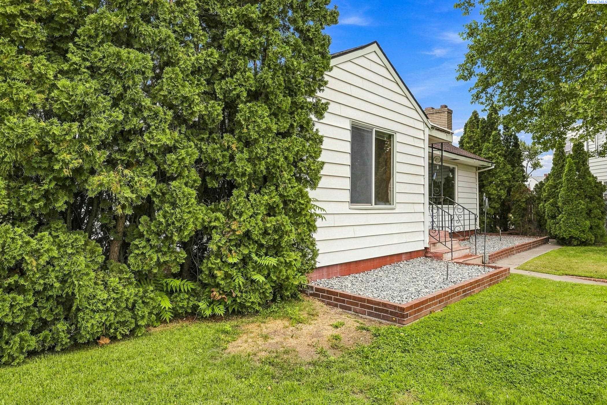 1511 Farrell Ln, Richland, WA 99354