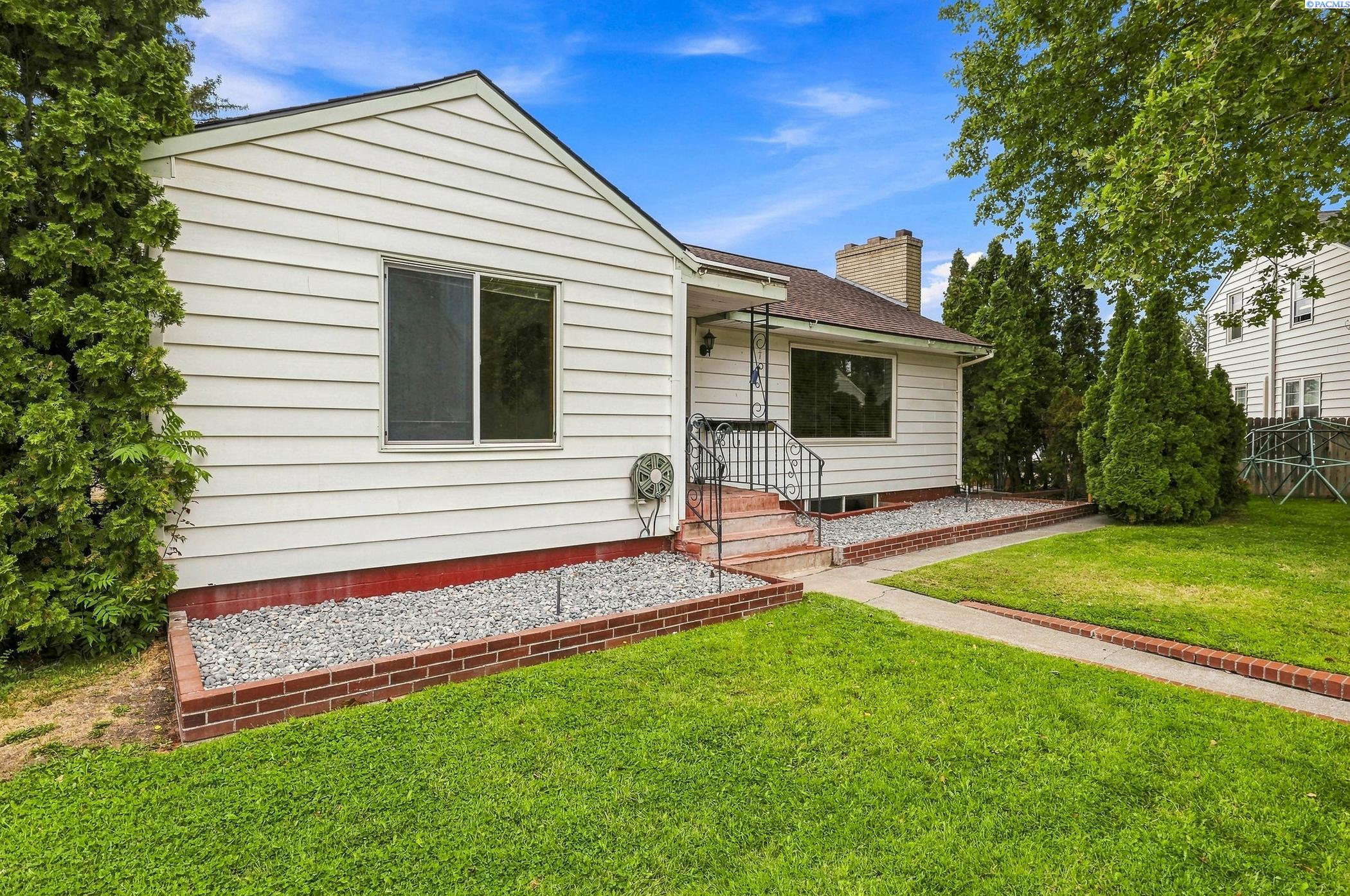 1511 Farrell Ln, Richland, WA 99354